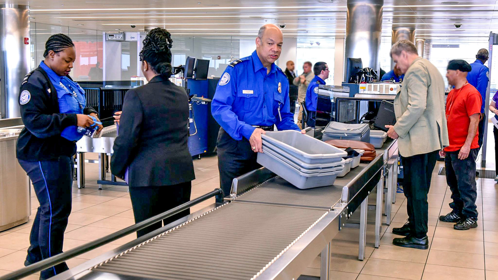 Homeland Security Secretary Praises TSA For Banning Thousands Of Travelers From U.S. Airport's Flights