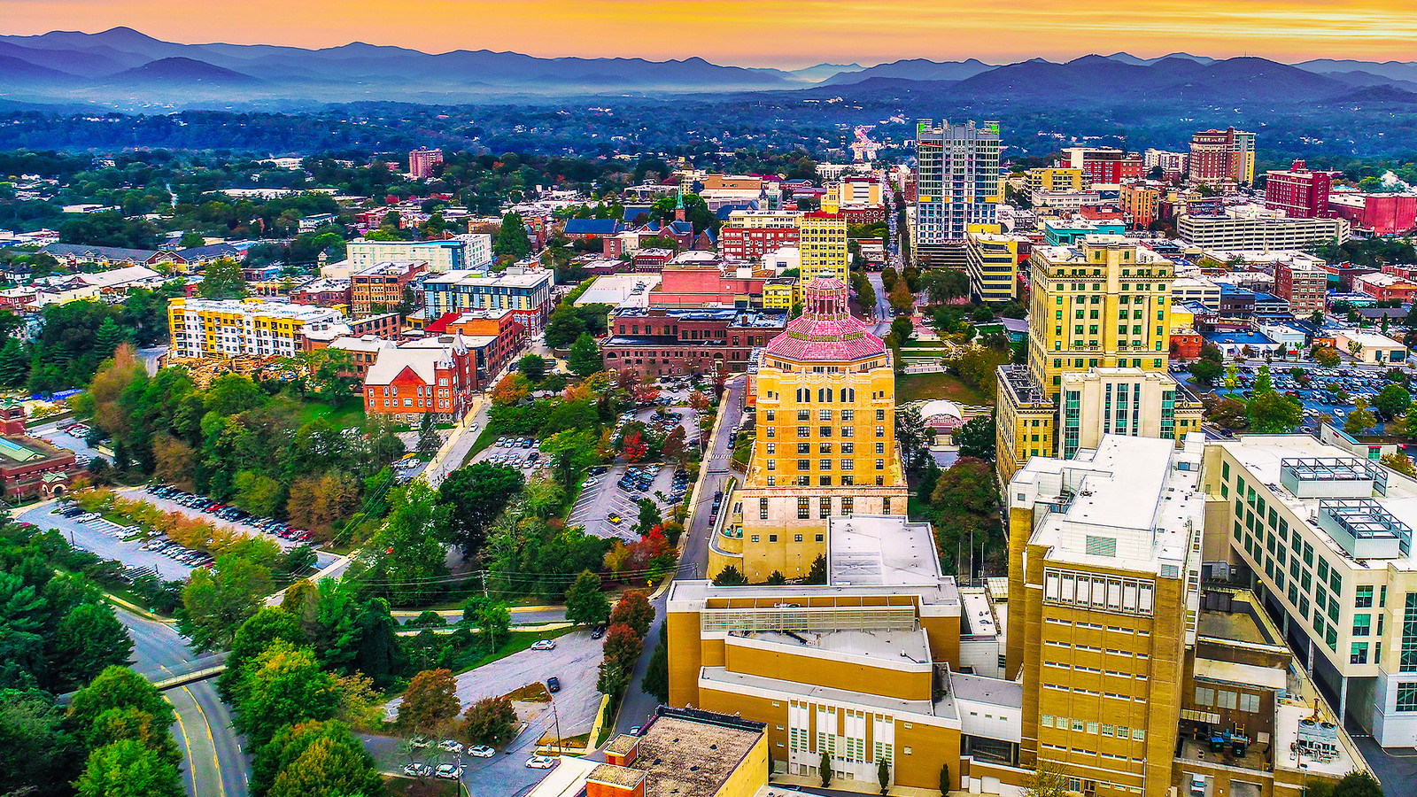 You Can Visit A National Park And Historic Site While Vacationing At This Popular Spring Break Destination