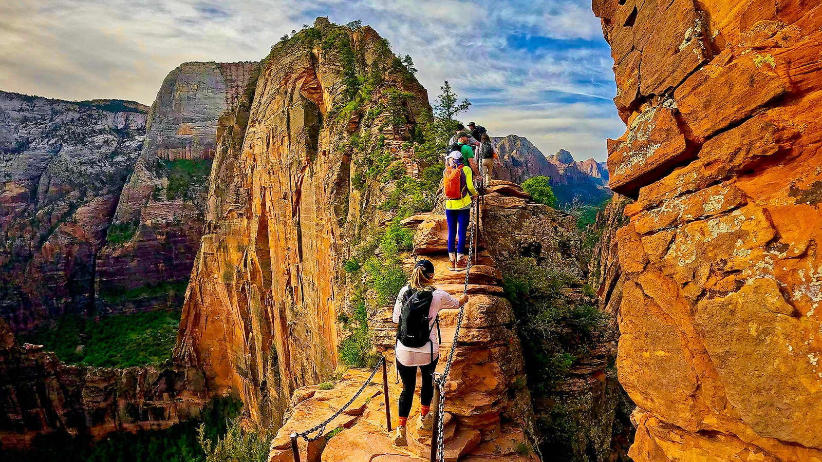 Zion National Park Rangers Abruptly Order Visitors Off Trails After Hiker Death