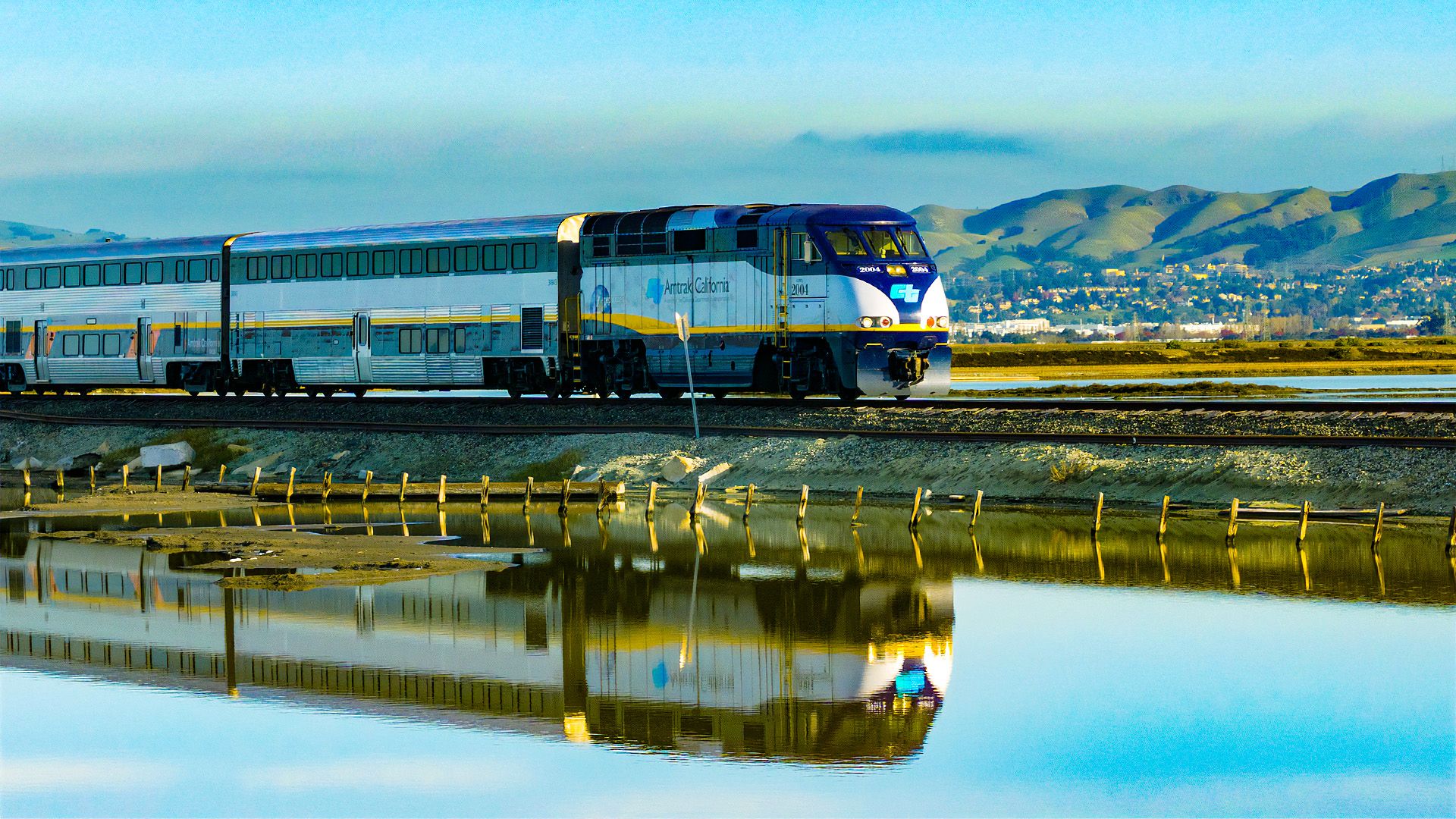 Amtrak’s Gold Runner Combines Golden State Heartland Splendor With ...