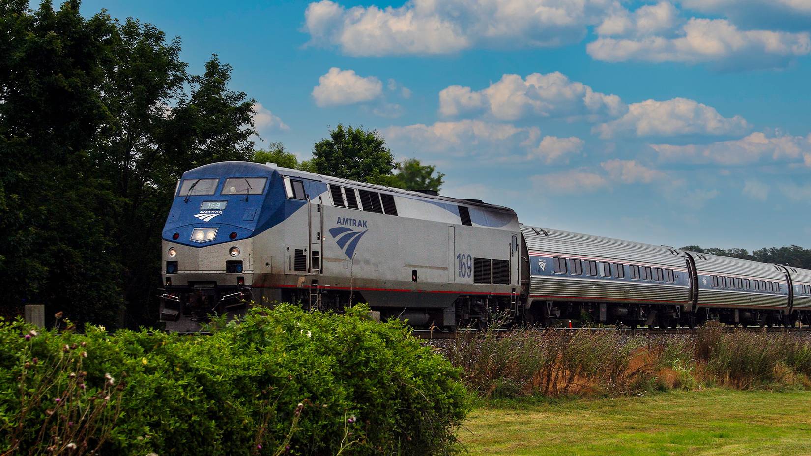 Amtrak’s Cardinal Combines Appalachian Allure With Classic Vintage ...