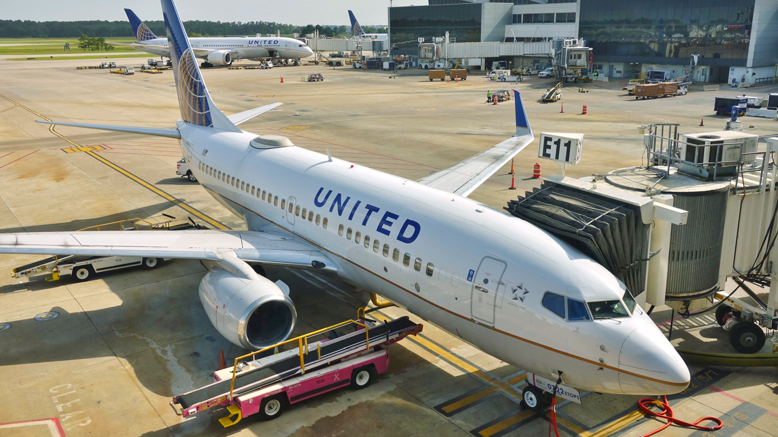 United Airlines Reaches Out To Passengers As Security Line Wait Times Reach Six Hours