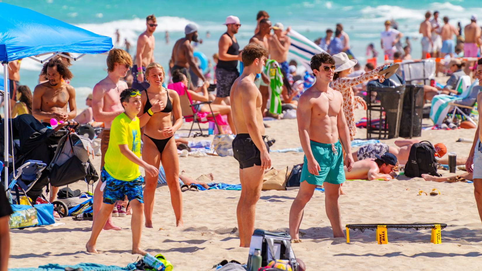 U.S. Spring Break Travelers Told To Inspect Clothing And Luggage In ...