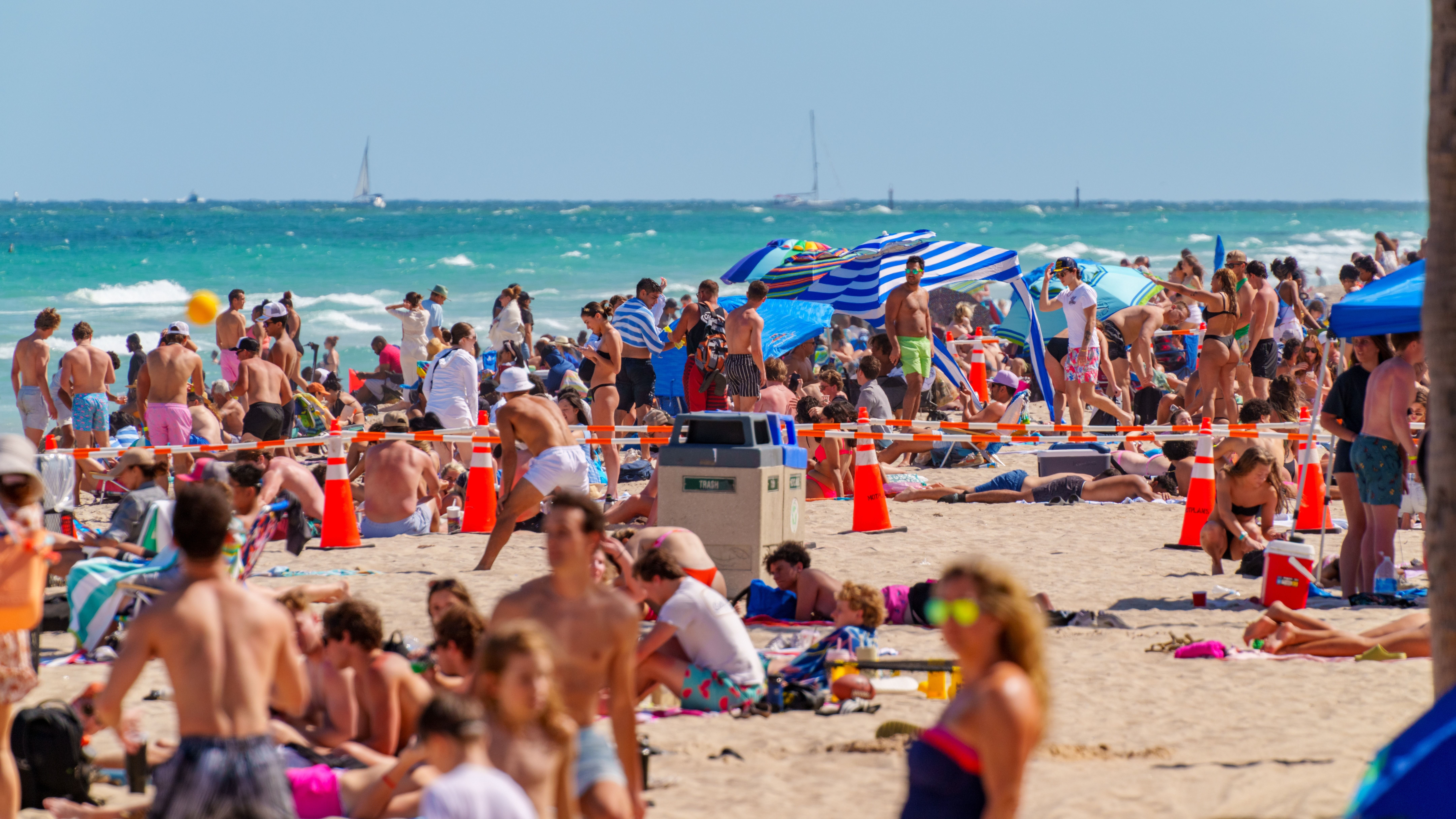 U.S. Tourism Scores A Win As Young Canadians Break Canada's Travel ...
