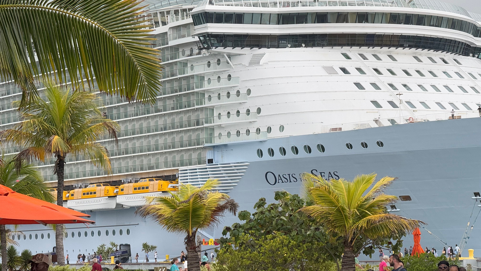 Royal Caribbean Guests Demand Ban Over False Overboard Incident On The Oasis Of The Seas