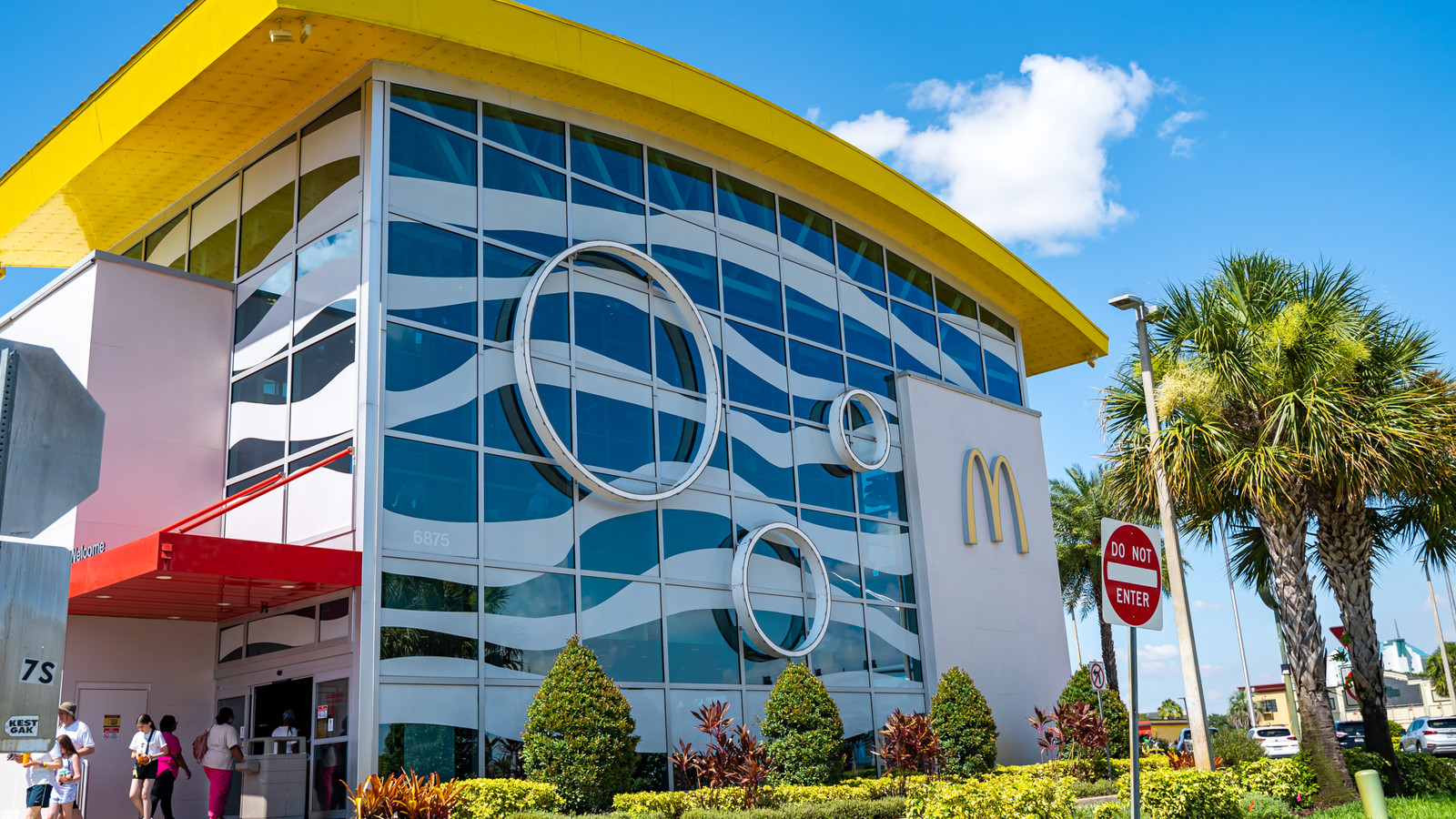 America's "Best McDonald's" Critiqued For Losing Its Prestige In Recent Months: "The Staff Had A Bad Attitude"
