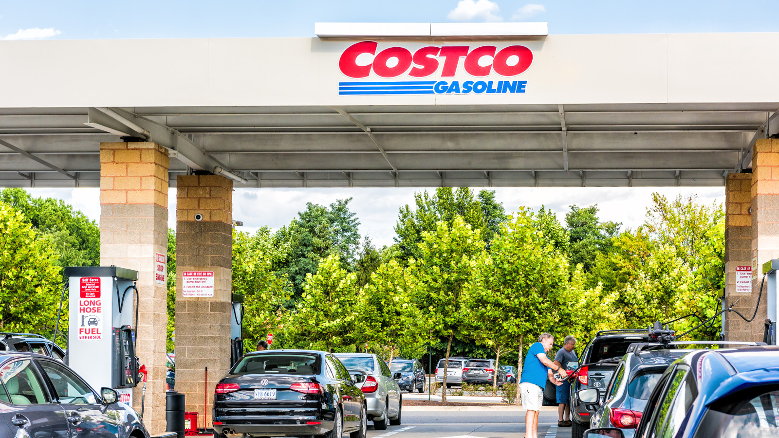 U.S. City Rejoices As Bed Bath & Beyond Demolition Leads To First-Ever Standalone Costco Gas Station