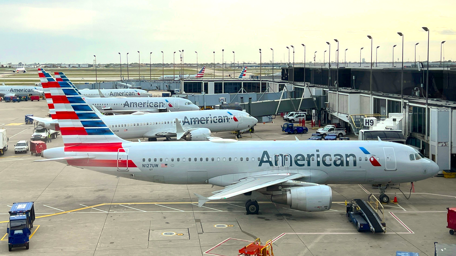 American Airlines Flight 791 Stuck On Runway As FAA Reveals Two Flat Tires During Landing