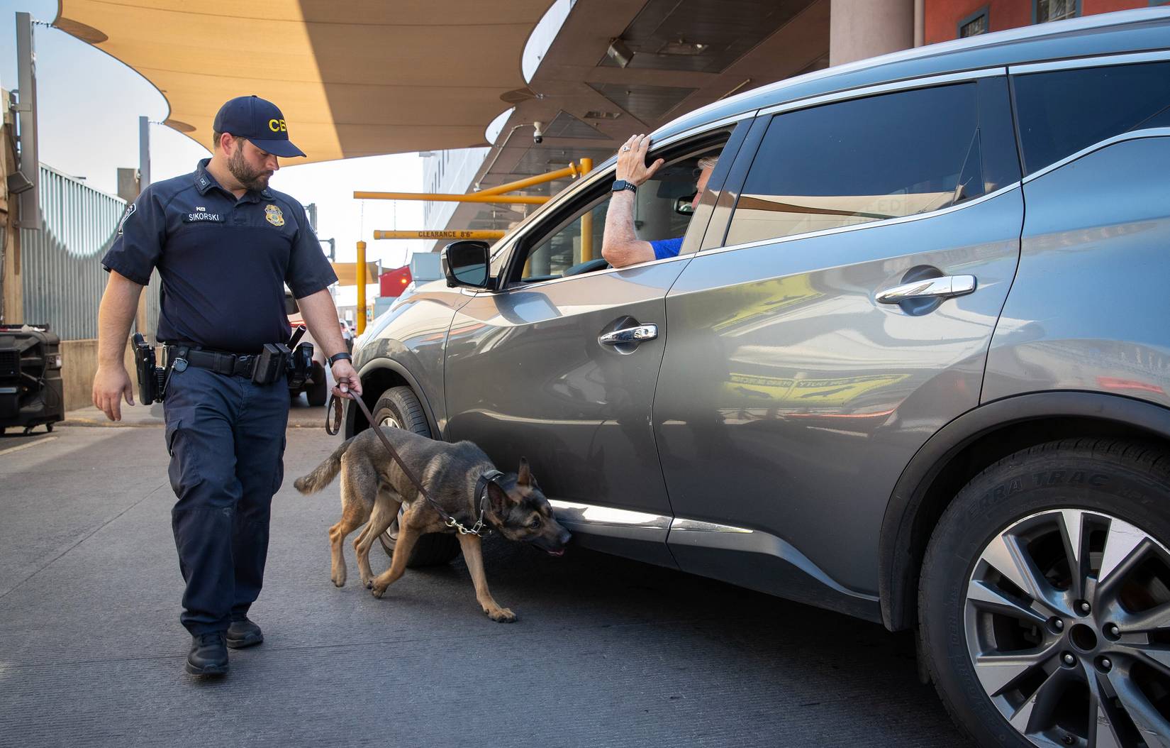 Cbp Check U.S. Customs And Border Protection Arrests U.S. Citizen Traveling With ...