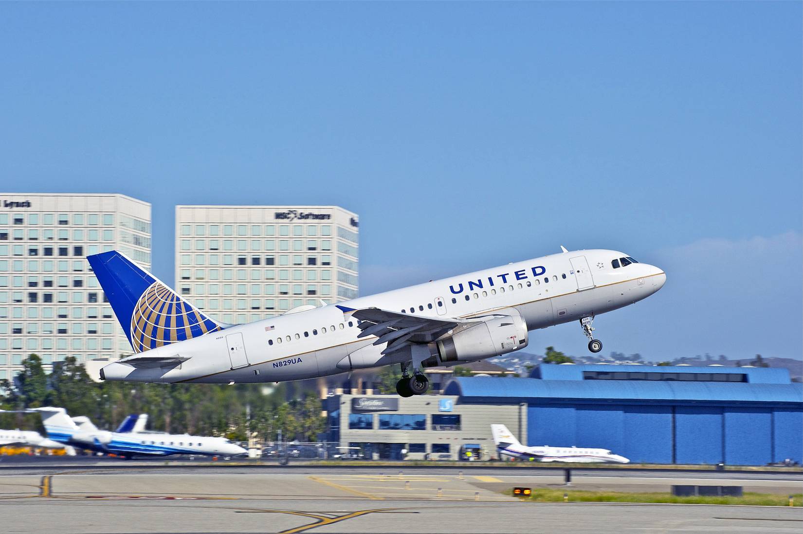 United Airlines aircraft departing John Wayne International Airport in Santa Ana, California, USA