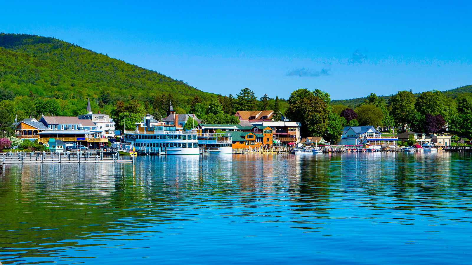 The “Lake Como Of New York” Has Crystal Waters And Stunning Mountain Views