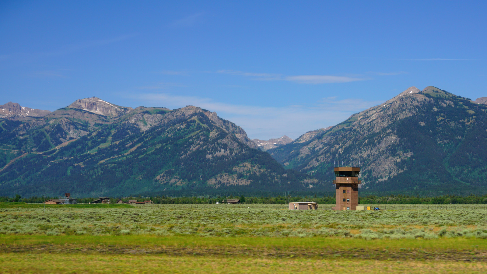 Grand Teton National Park Forced To Introduce Bizarre New Robots To Combat Airport's Disruption