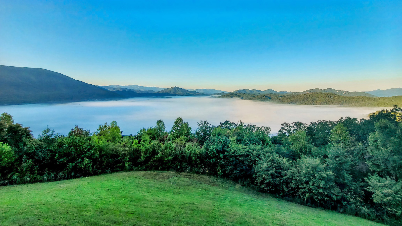 Trade Gatlinburg For This Quaint Tennessee Town On The Doorstep Of Great Smoky Mountains National Park