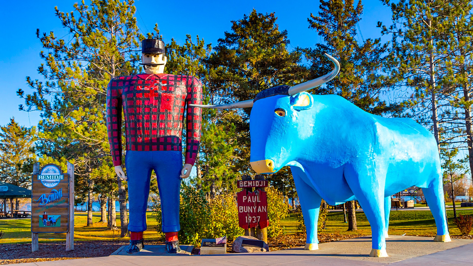 5 Of The Oldest Roadside Attractions In America That Still Define The Open Road