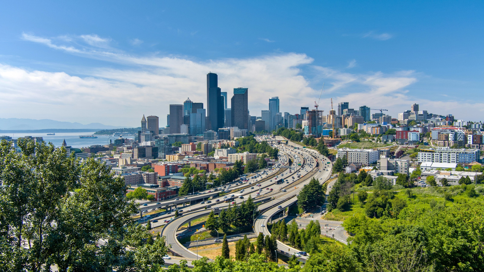 Canada’s Favorite U.S. City Lost 50% Of Its Canadian Visitors But One Attraction Remains Unaffected