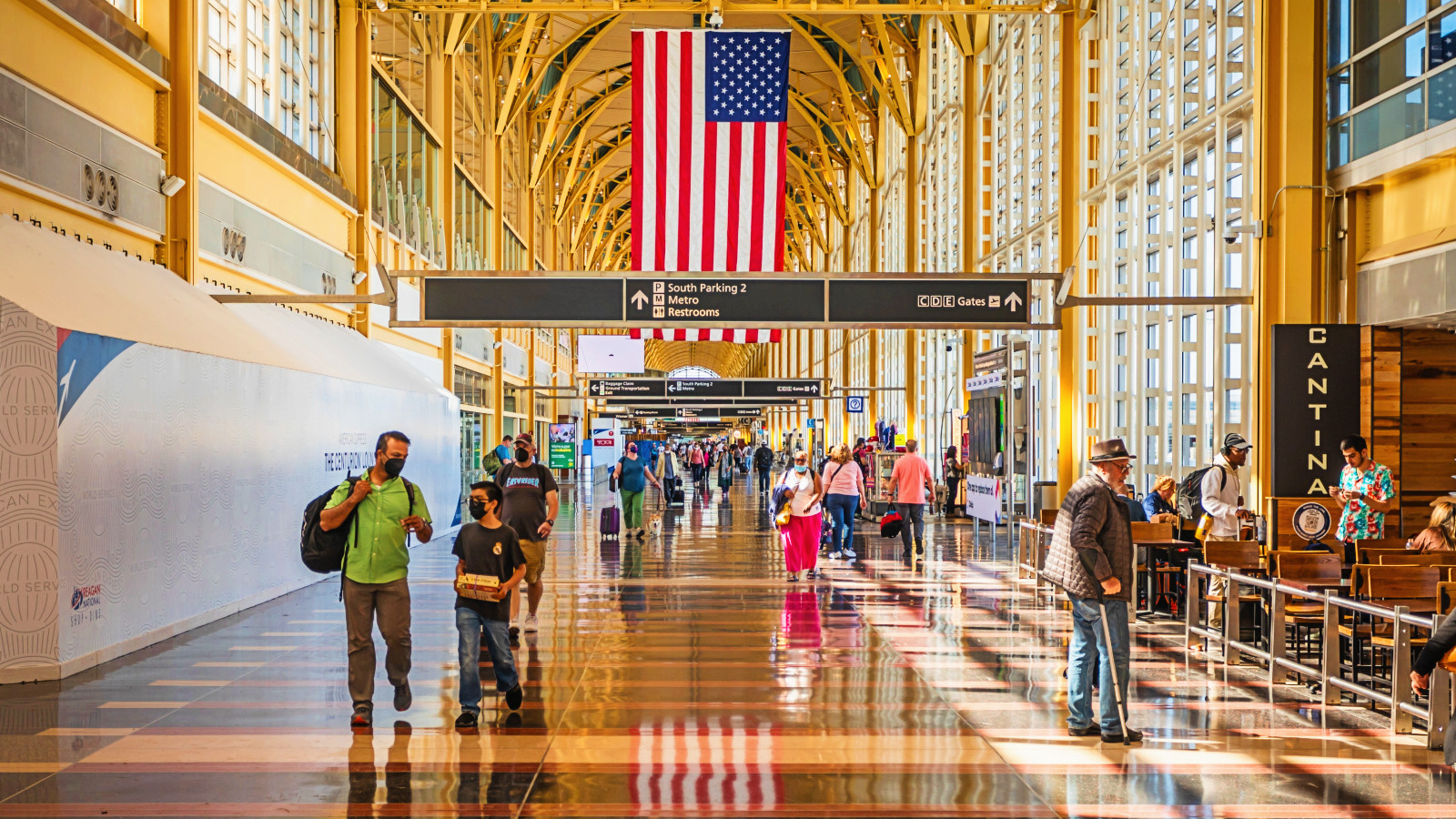 Reagan National Airport Traveler Questioned By Secret Service For Potential Dress Code Violation