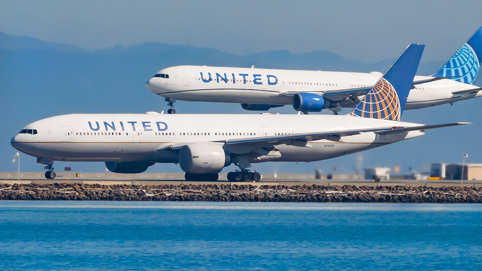 United Airlines Passengers Face 24-Hour Ordeal As 29-Year-Old Plane Diverts Twice On Flight To San Francisco International Airport