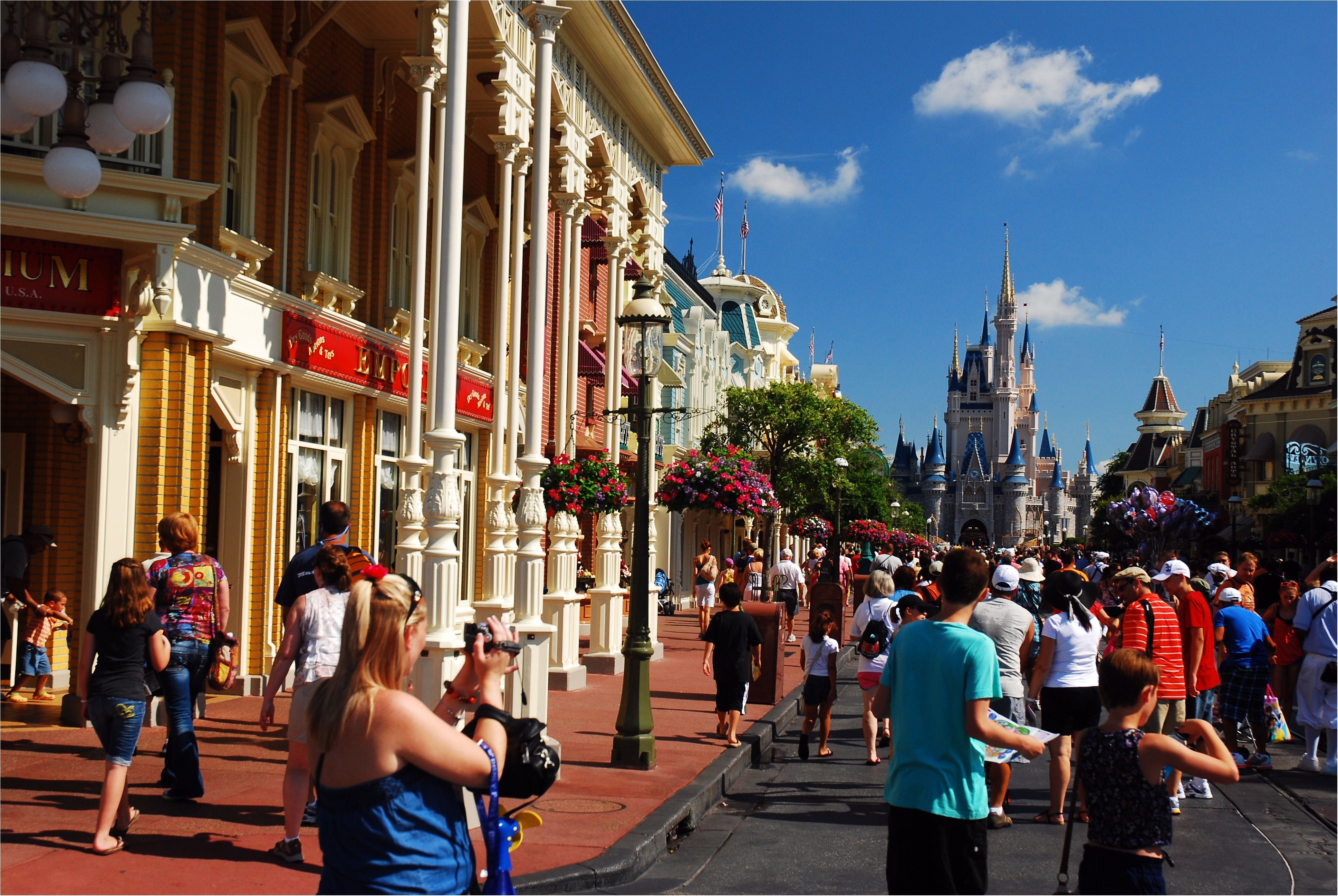 Disney Guests Warned Electronic Device Ban Is Still Enforced As Peak Summer  Season Nears