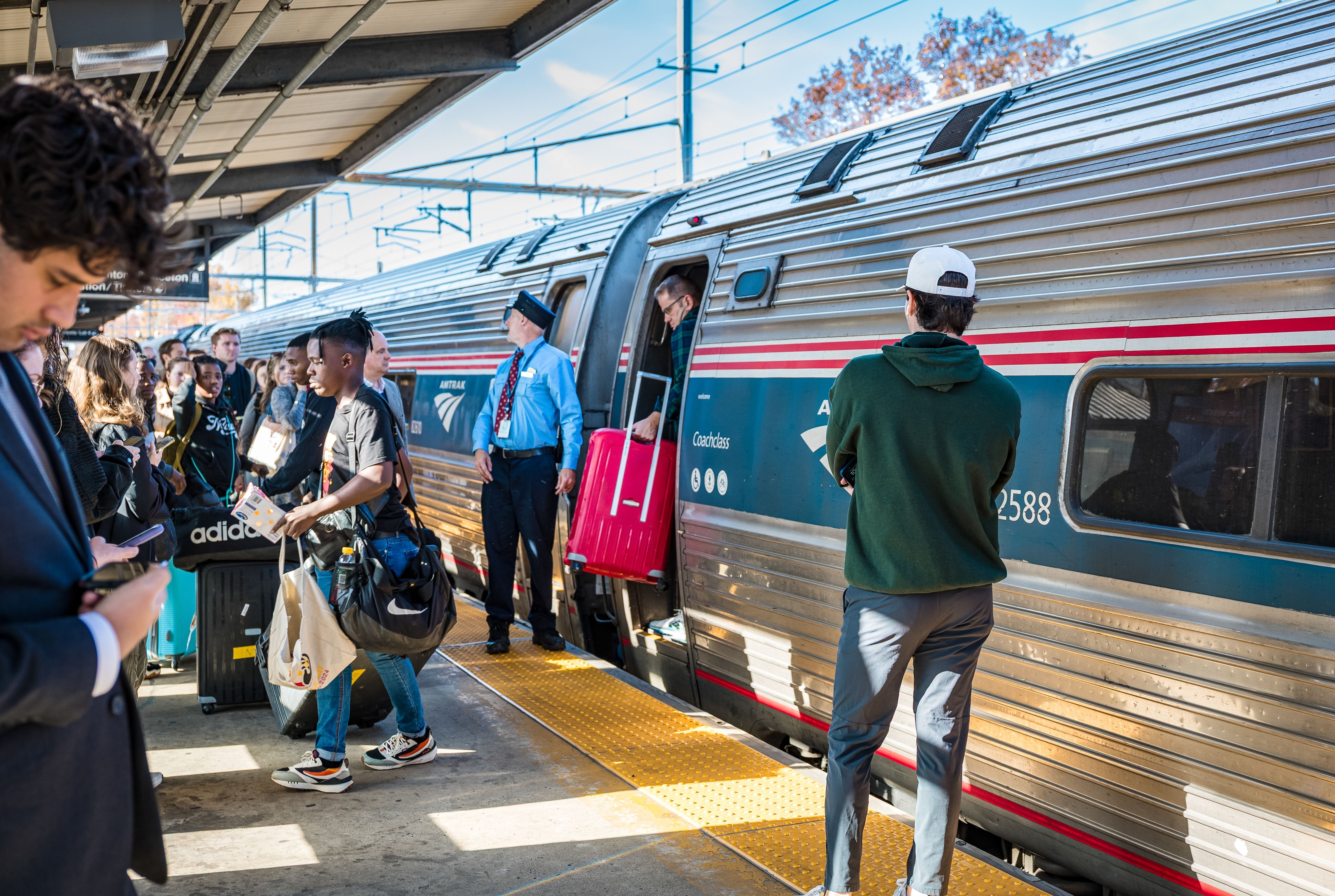 Amtrak Could Be Banned From Using “Unfair” Ticket Rule That Forces Passengers To Give Up Their Legal Right To Sue