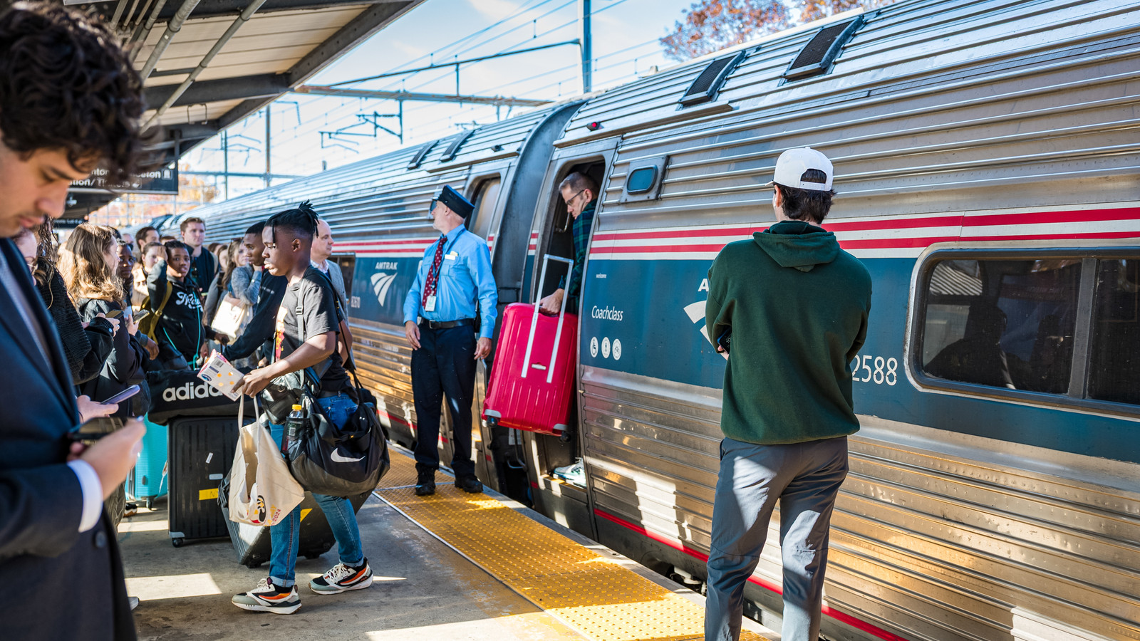 Amtrak Could Be Banned From Using “Unfair” Ticket Rule That Forces Passengers To Give Up Their Legal Right To Sue