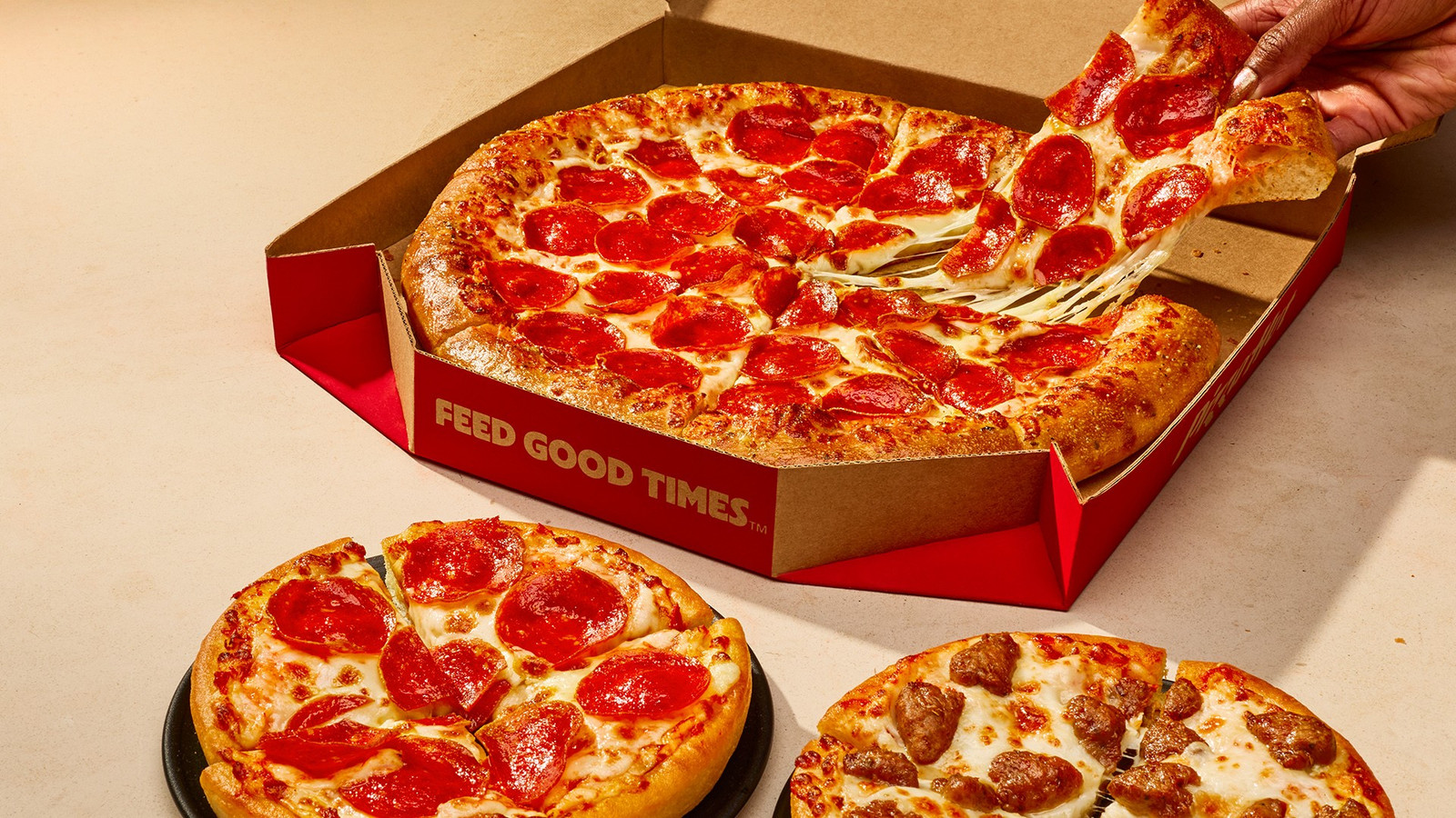 Pizza Hut's Newest Competitor In 42 Years Catches U.S. Travelers By Surprise With Attempt To Beat Major Chain At Its Own Gimmick