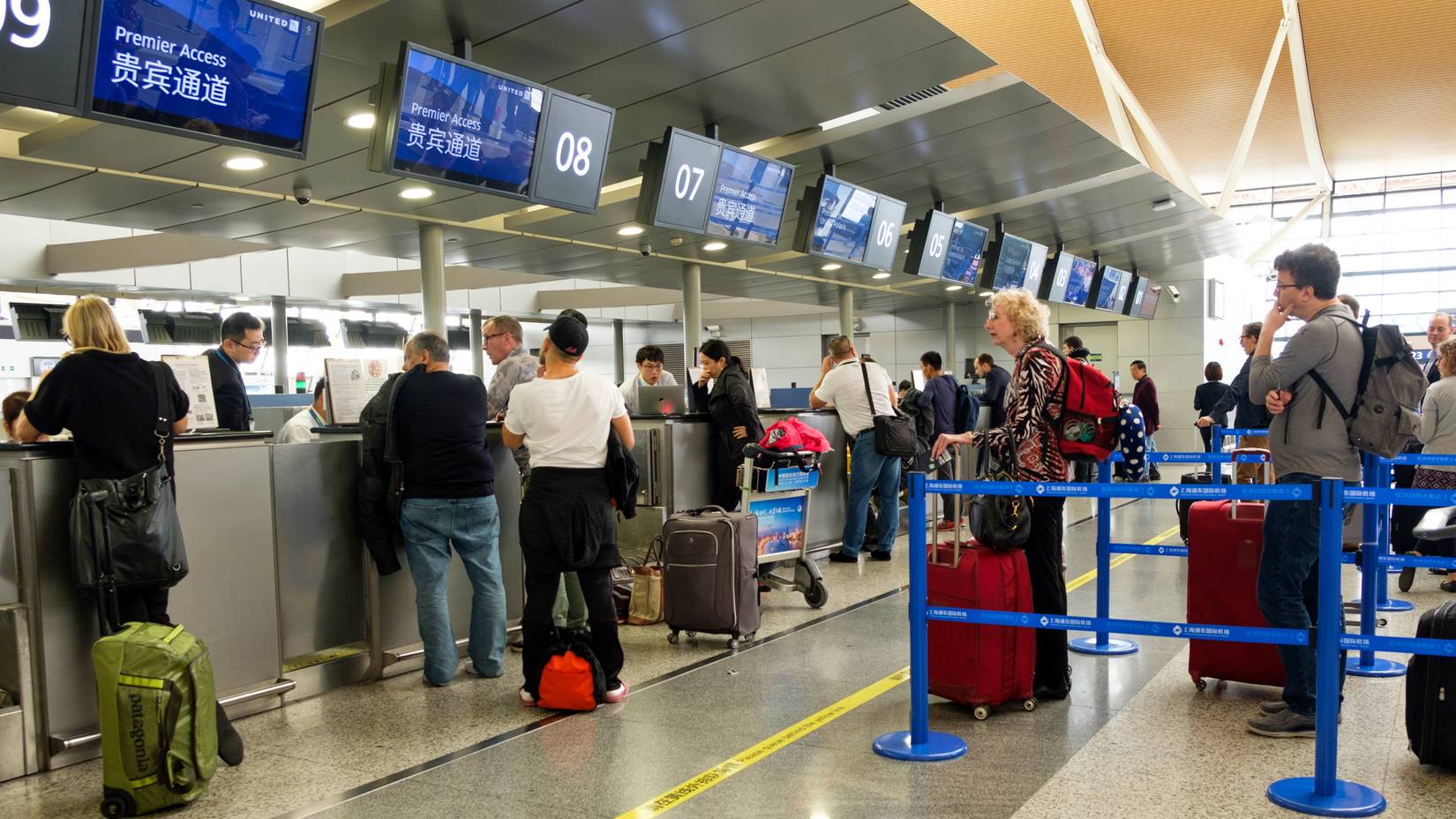 United Airlines' Boarding Rule Costs Passenger $1,000: DOT 'Unfair ...