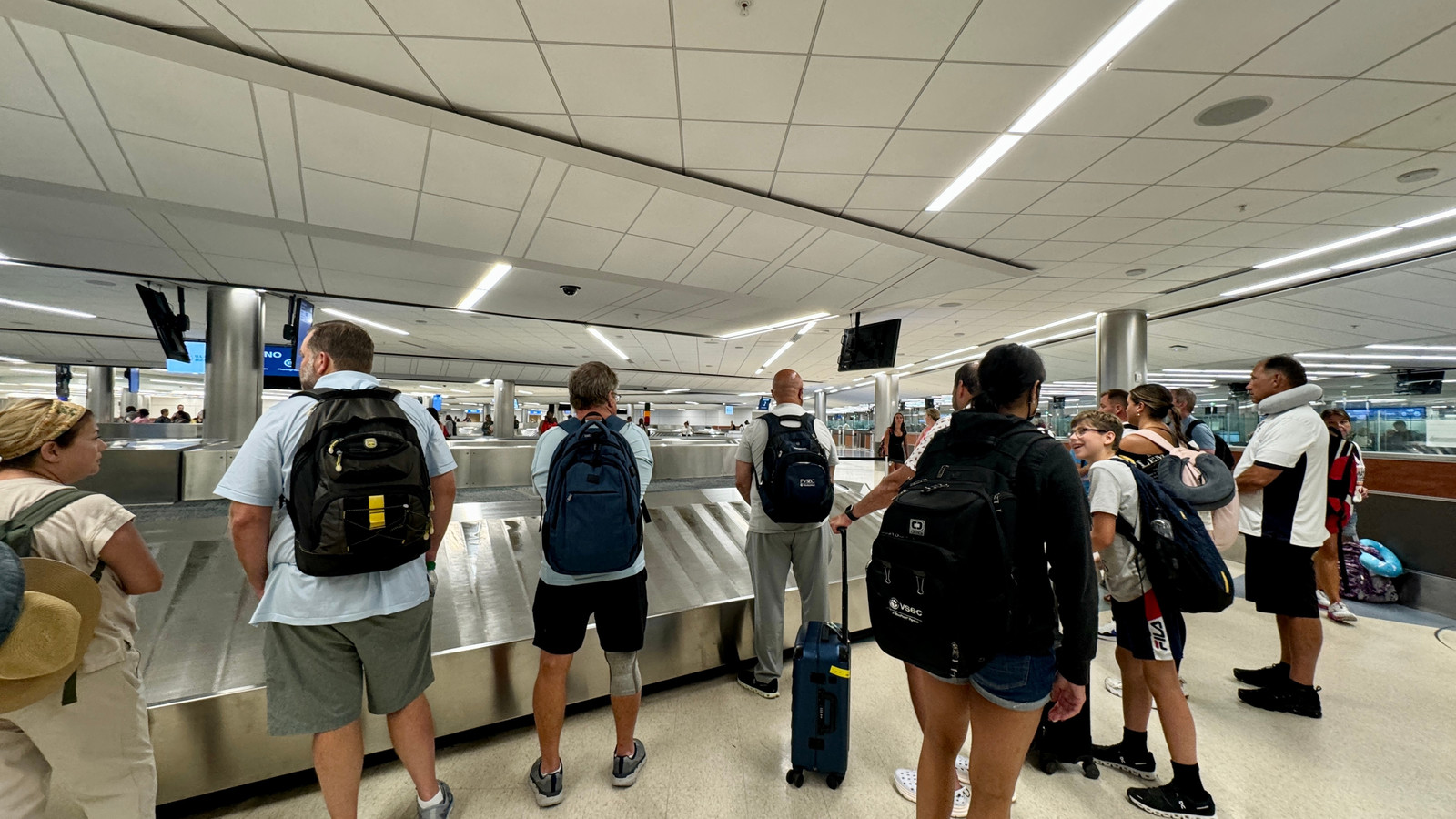 U.S. Airport Issues Checked Bag Warning 7 Days After Passengers' Arrest ...