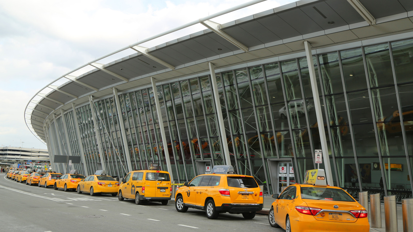 New York City Issues Urgent Alert To World Cup Travelers Amid Crackdown On Airport Taxi Scams