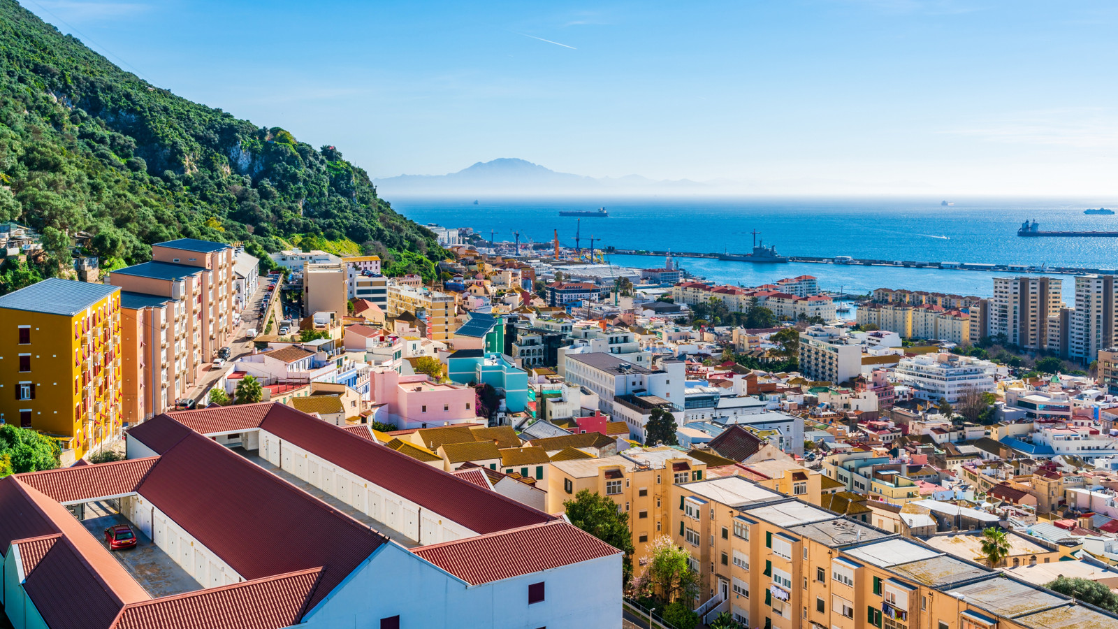 Canadian Government Alerts Travelers On Unusual New Entry Rule For Sunny Destination Known As "Key To The Mediterranean"