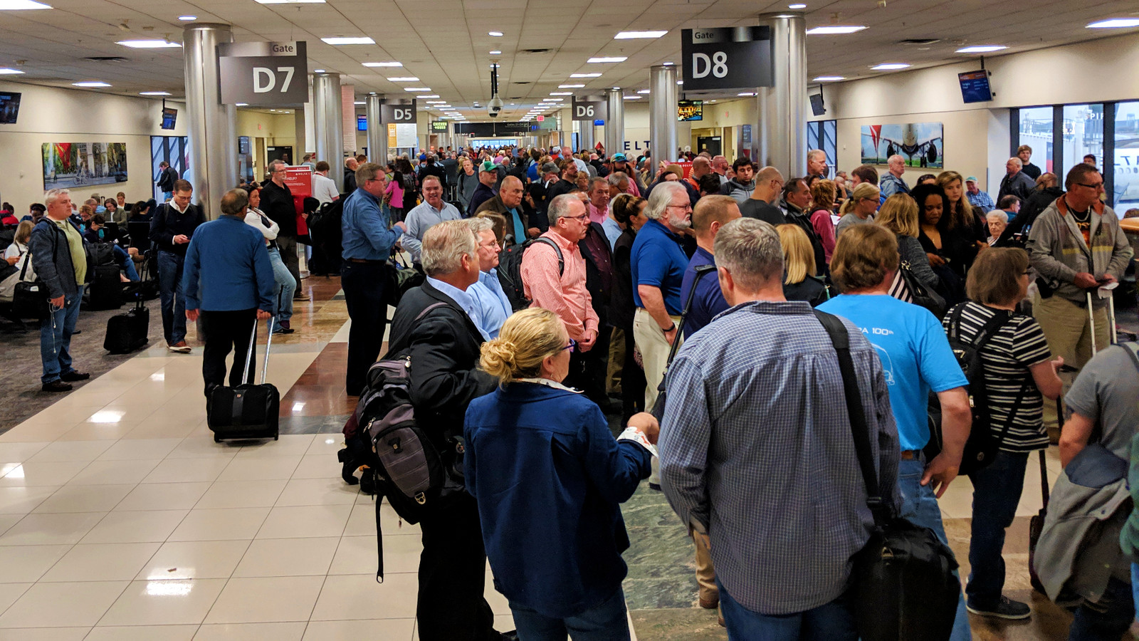 Busiest U.S. Airport Addresses Illegal Passenger Habit Causing Delays