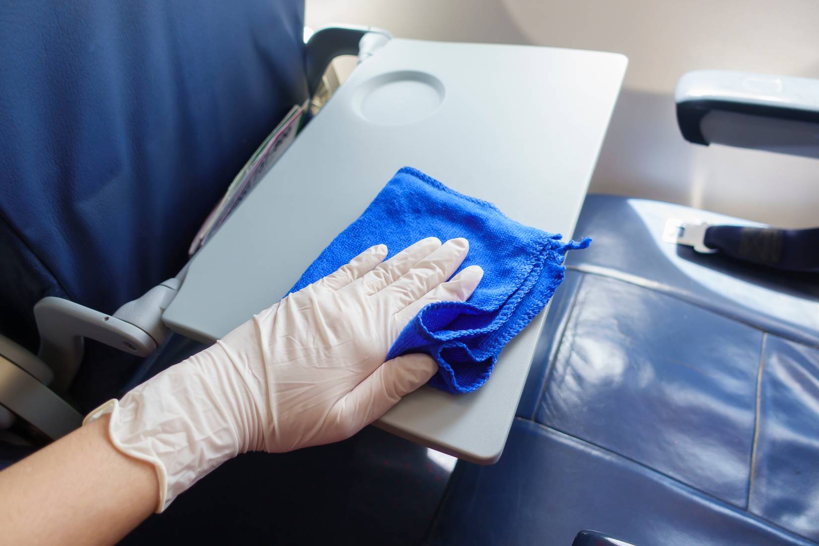 Aircraft Rags American Airlines Faces Complaints Over Vomit-Soiled Seats