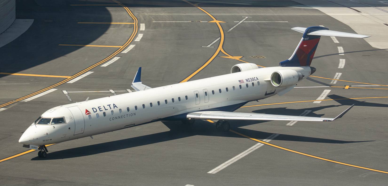 Delta Endeavor Air on Taxiway in New York