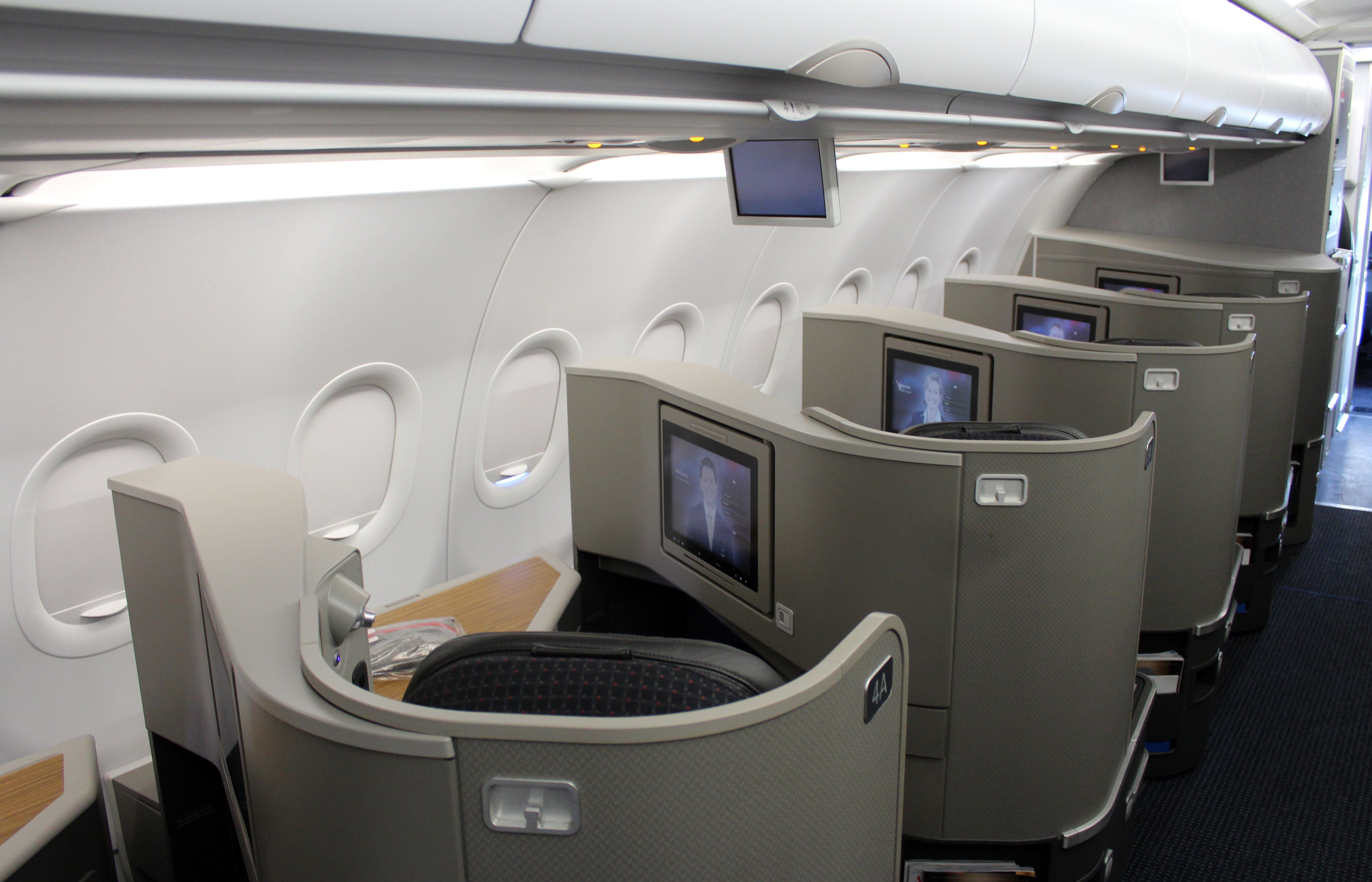 American Airlines Passengers Face Flight Attendant Issue That Even United's New Headphones Rule Can't Solve