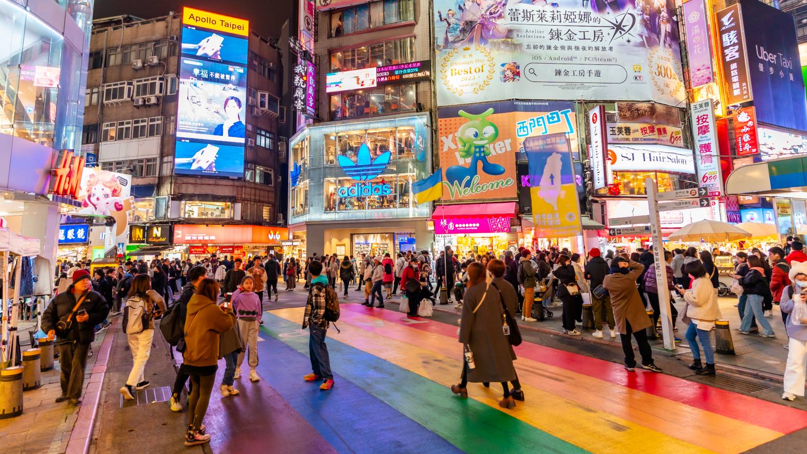 Crowds of tourists enjoying Ximending, the famous night market and shopping street in Taipei, Taiwan