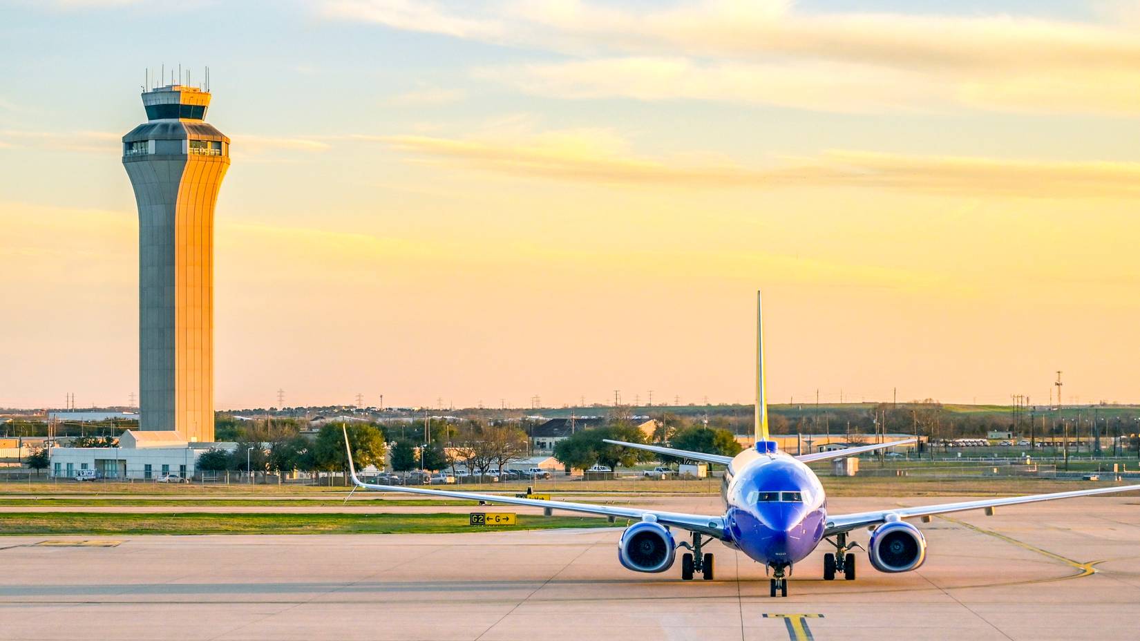 Southwest's Boeing 737 arriving at Austin's airport terminal