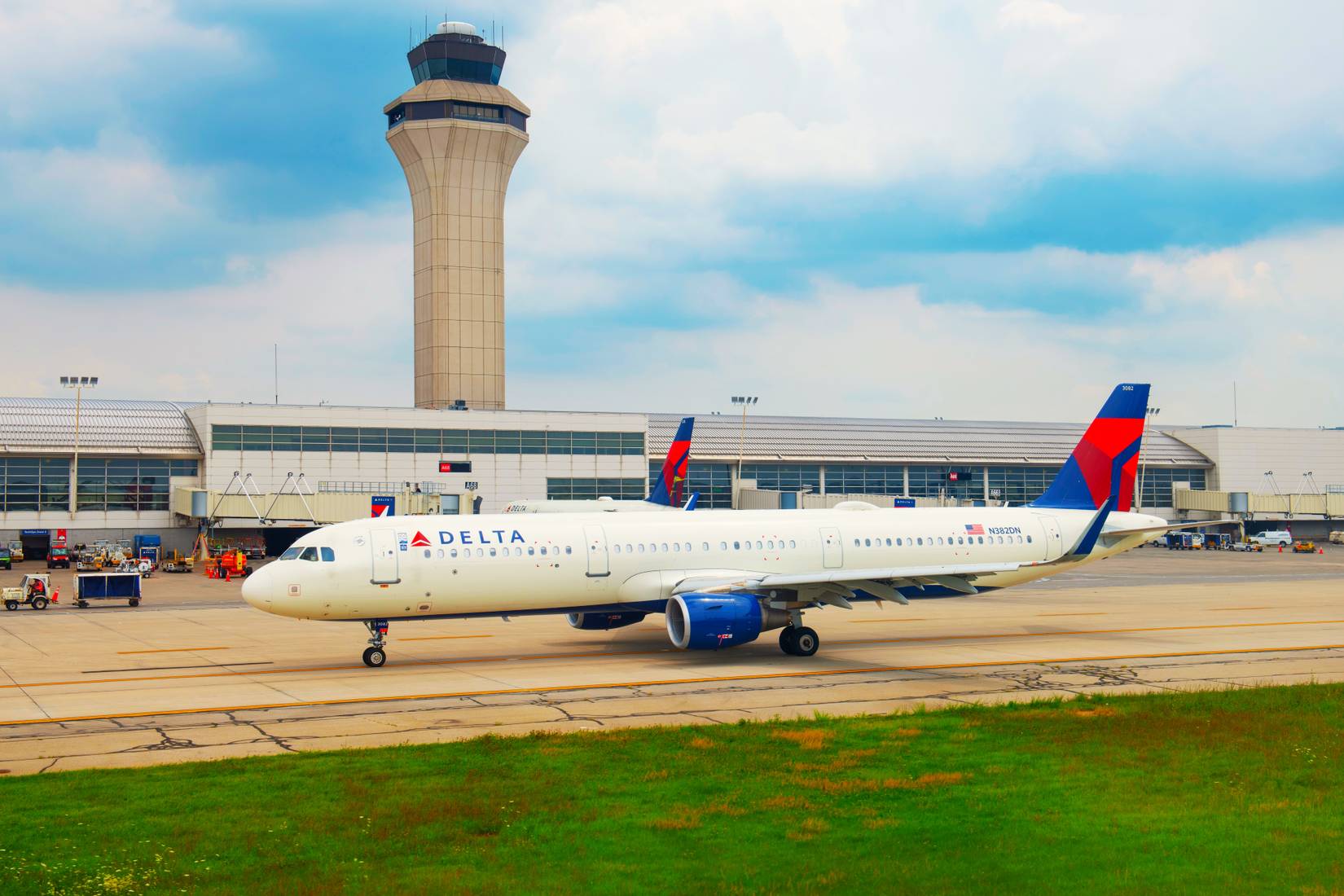 Delta Air Lines Flight 5090 Requests Supervisor Upon Landing In Detroit ...