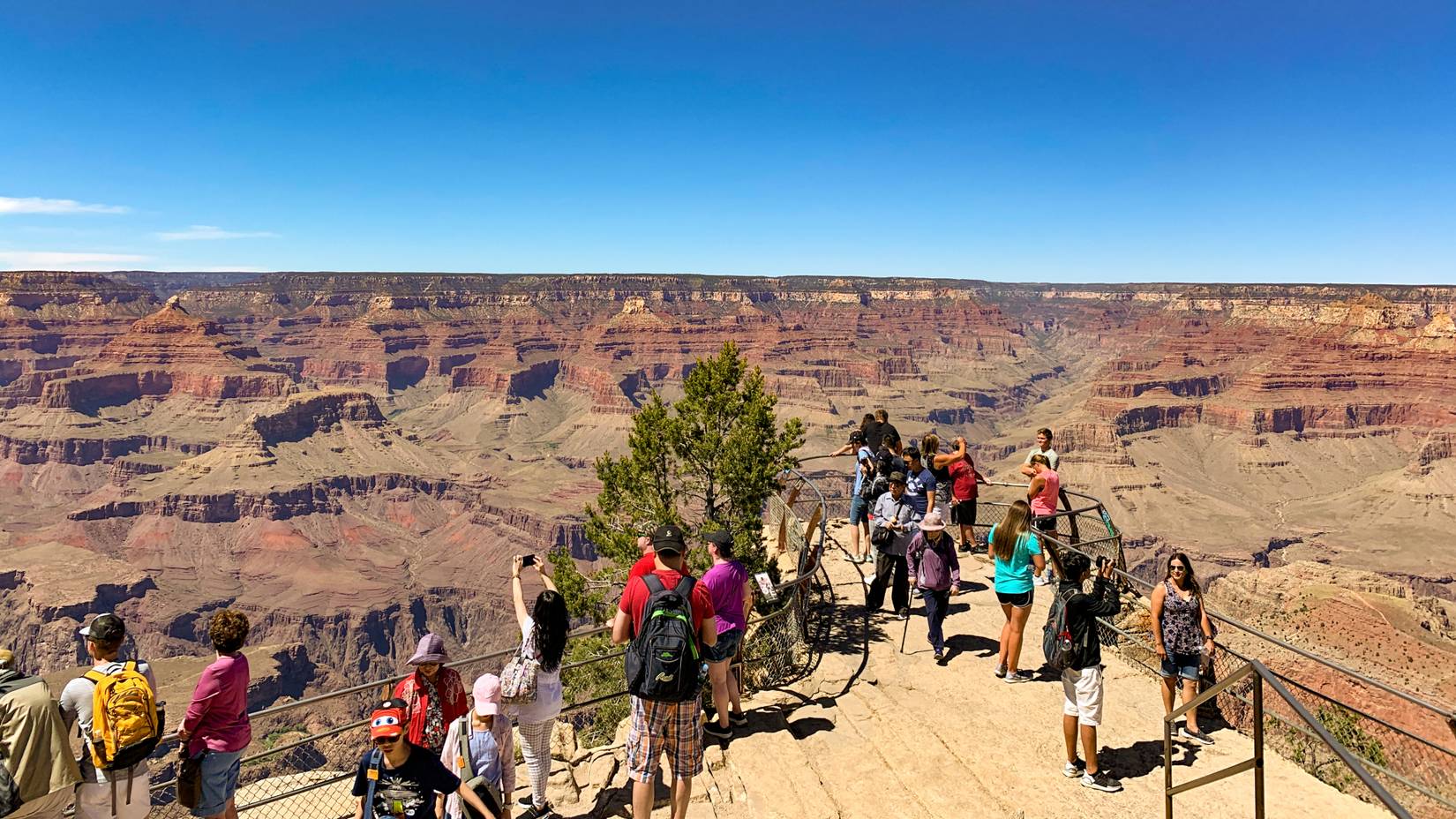 Tourists at Mather Point on the South Rim of the Grand Canyon