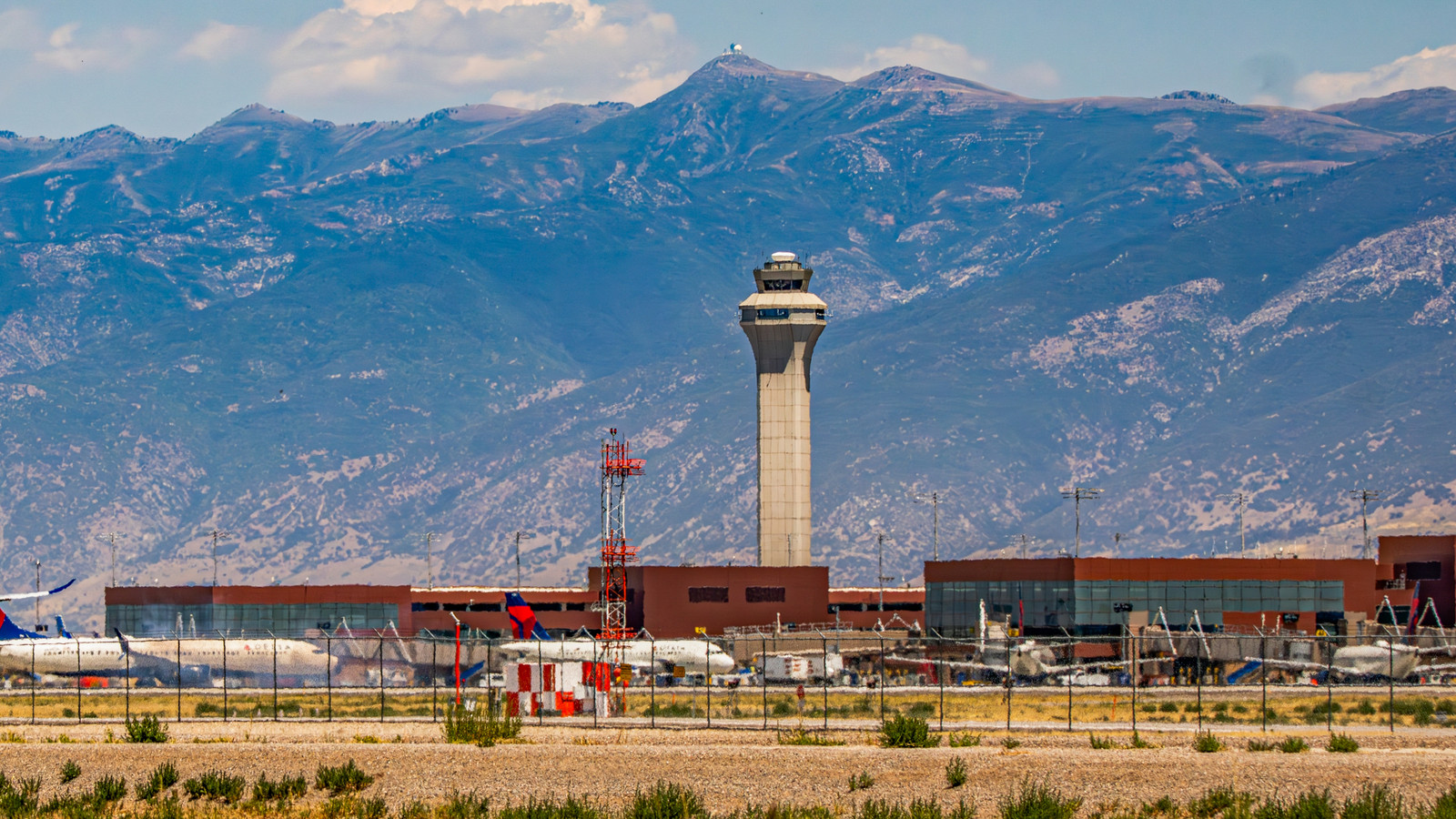 U.S. Government Hits Major Milestone With 'First-Ever' Hybrid Electric Flight Test From Salt Lake City International Airport