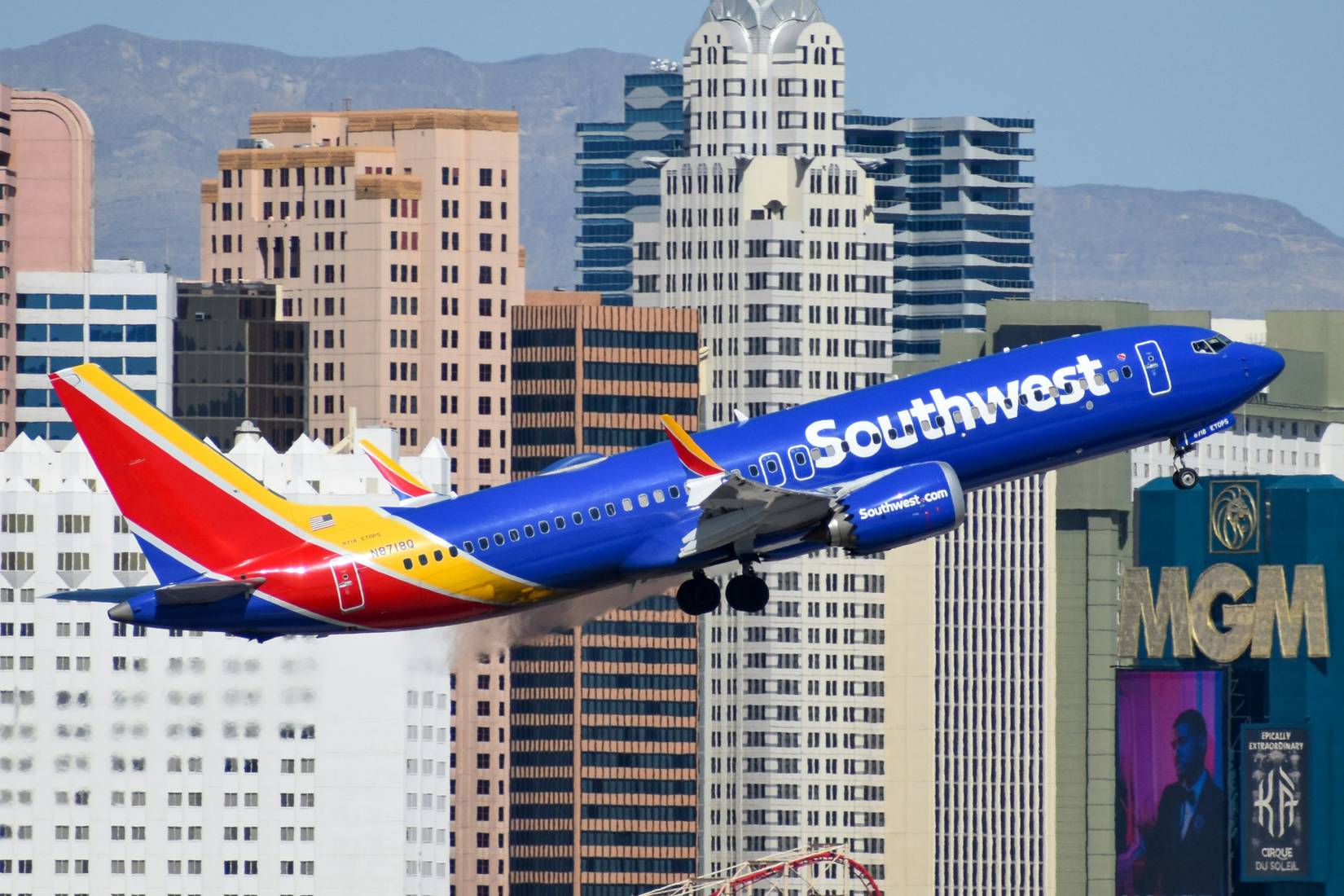 5 Airline Loyalty Programs That Still Reward Actual Flying In 2026