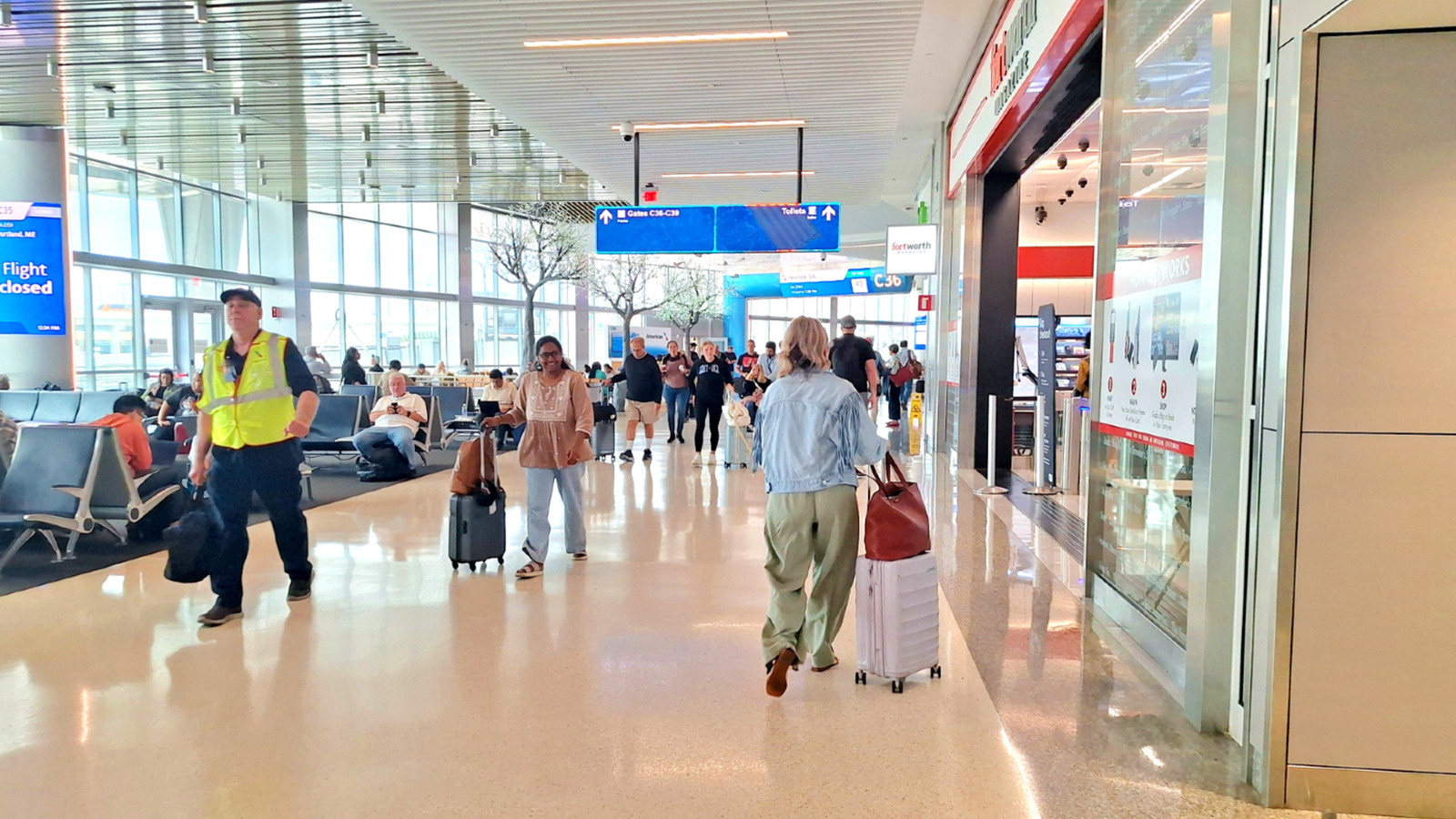 Dallas-Fort Worth International Airport Installs $300,000 Islamic Foot Wash Stations For Passenger Safety