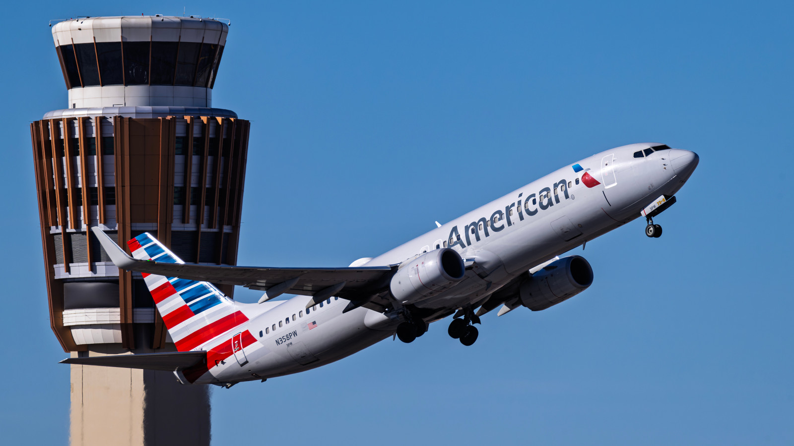 american-airlines-is-permanently-canceling-first-class-ticketing-after