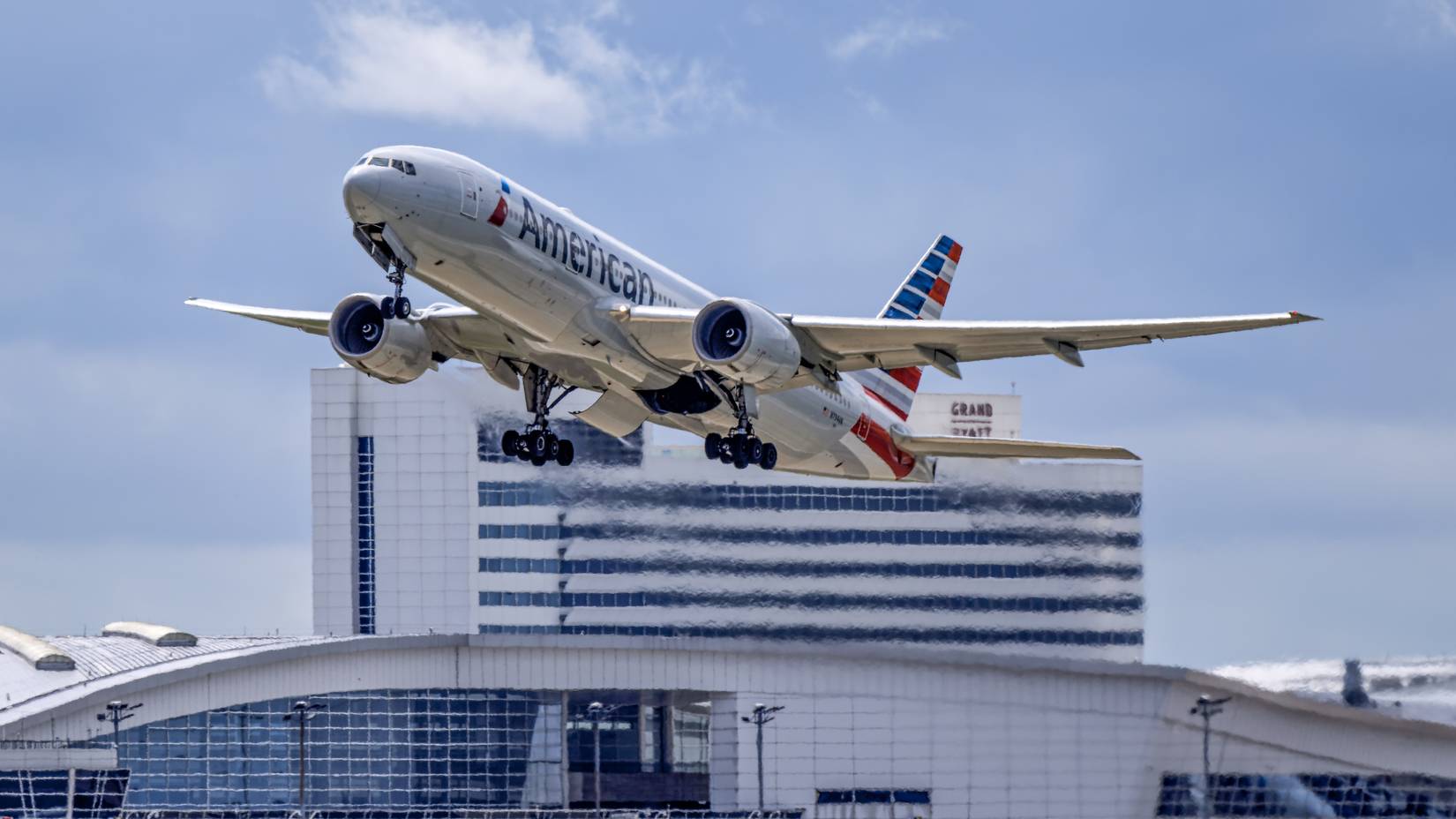 How To Book American Airlines' New Flagship Suite Before First Class ...