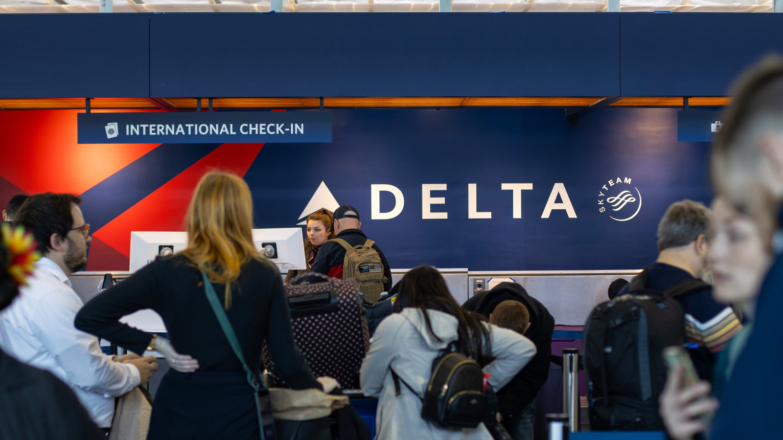 'GAs Running Around Frantically': Delta Air Lines Temporarily Grounds ...