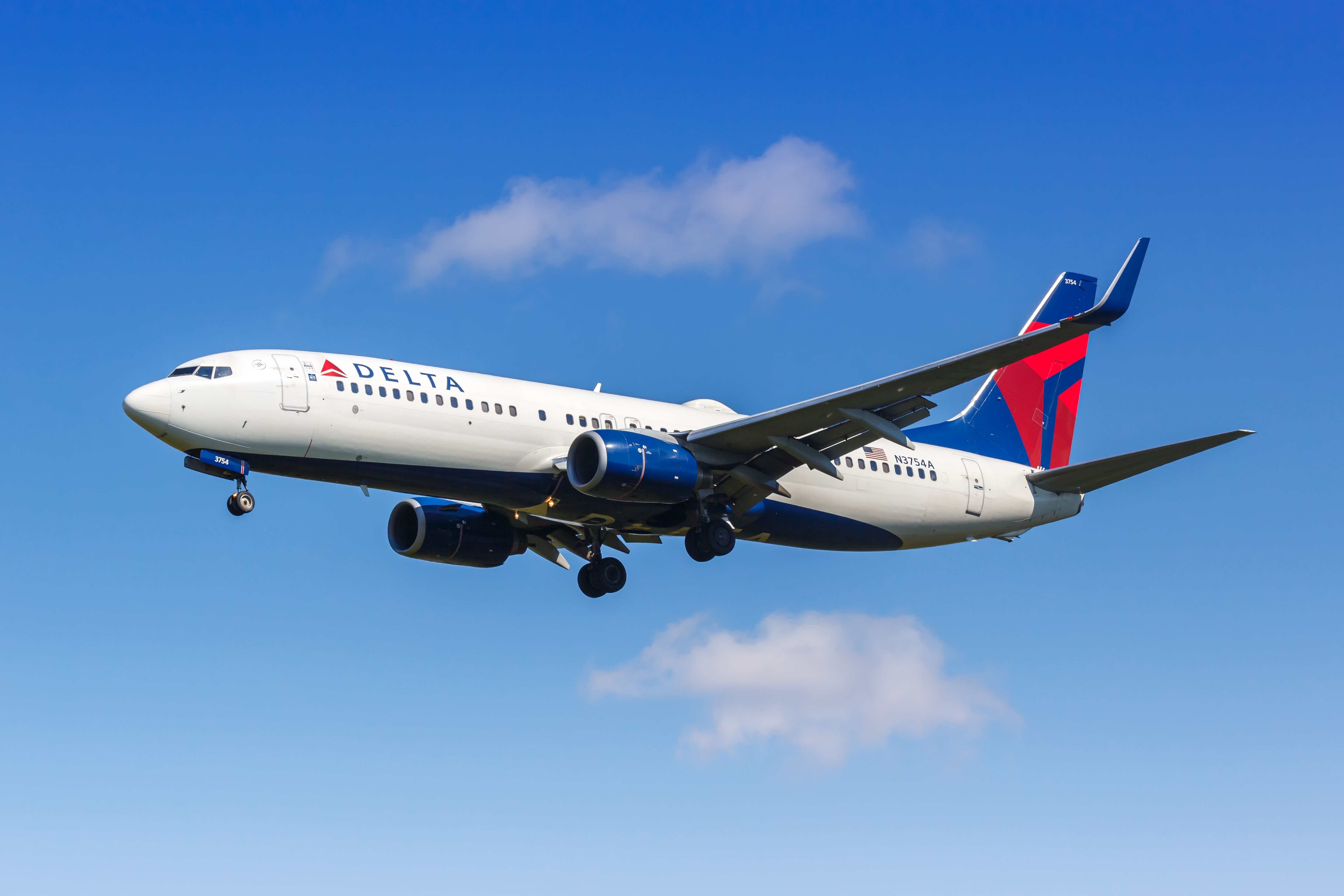 Delta Air Lines Passenger's Once-In-A-Lifetime Photo Of Iconic
