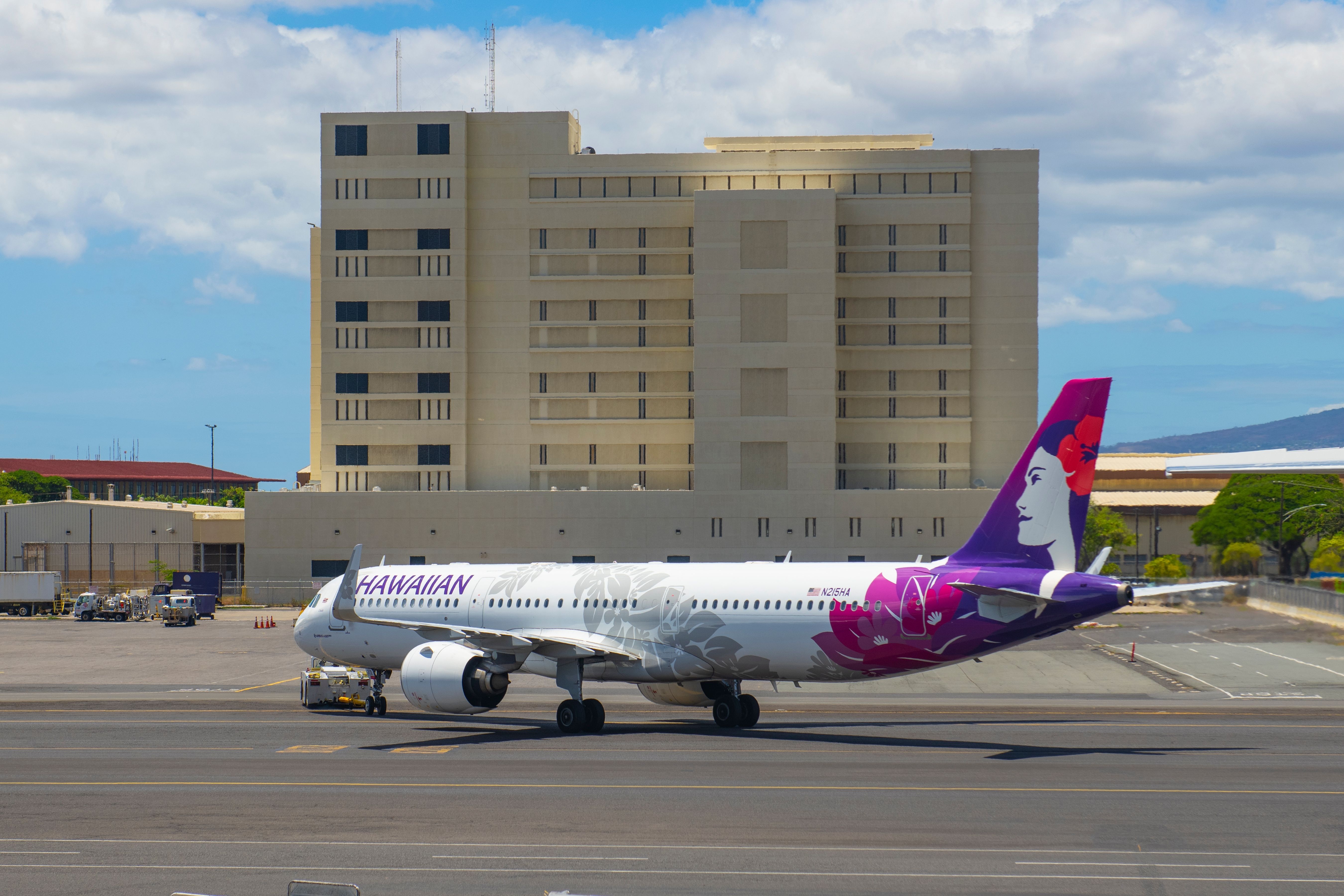 Hawaiian Airlines aircraft at Honolulu International Airport Wangkun Jia
