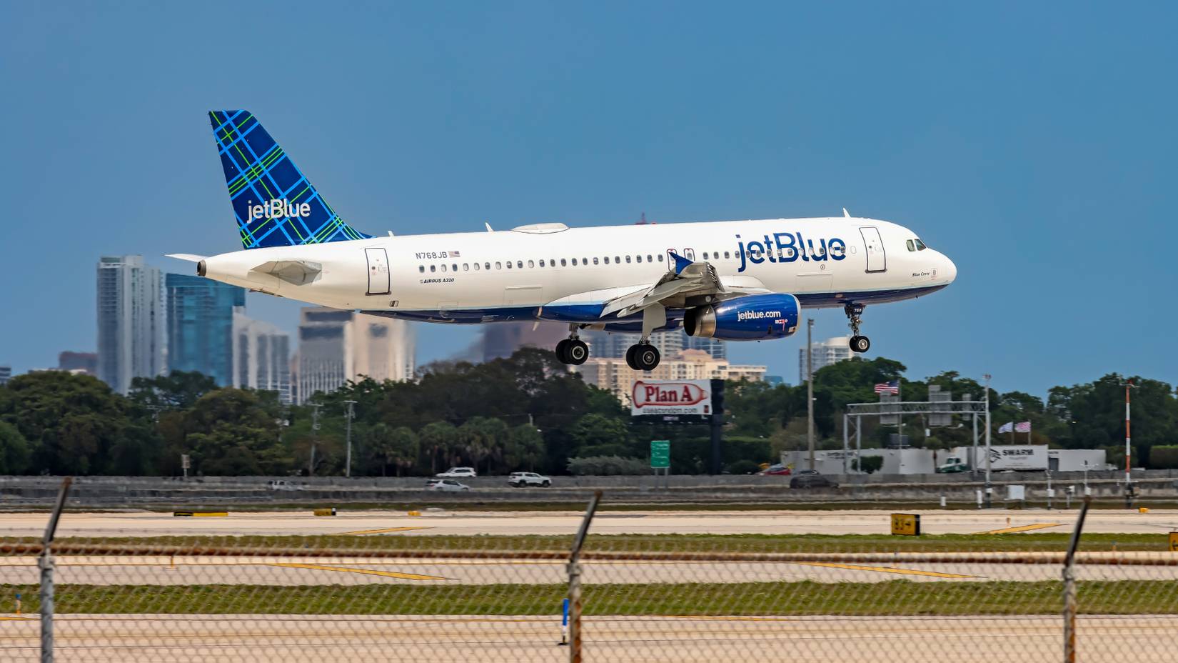 JetBlue Adds New 'First-Ever' Twist To Coveted Domestic Route