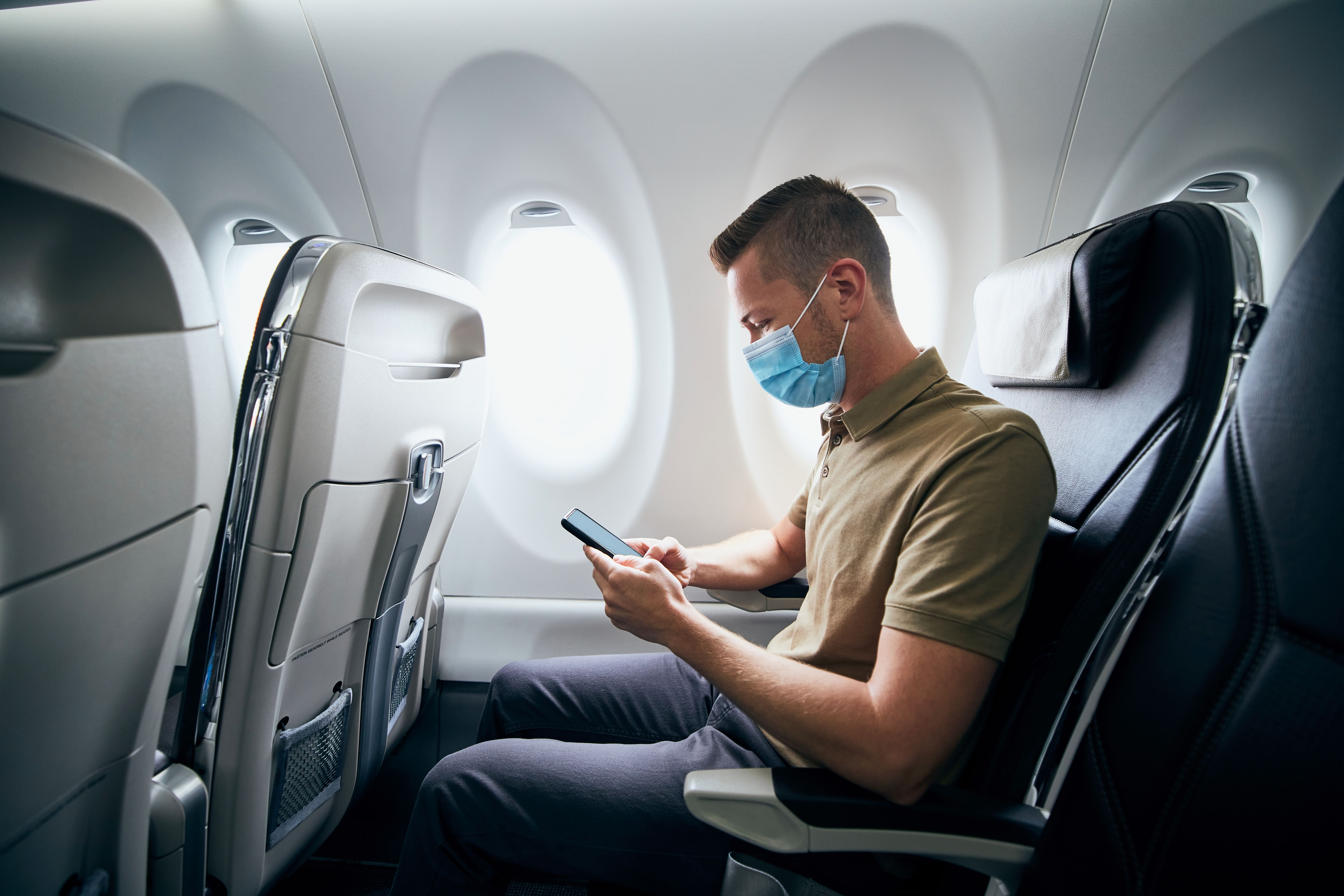 Delta And American Airlines Customers Demand Mask Mandates Following Multiple Passengers' Inconsiderate Behavior