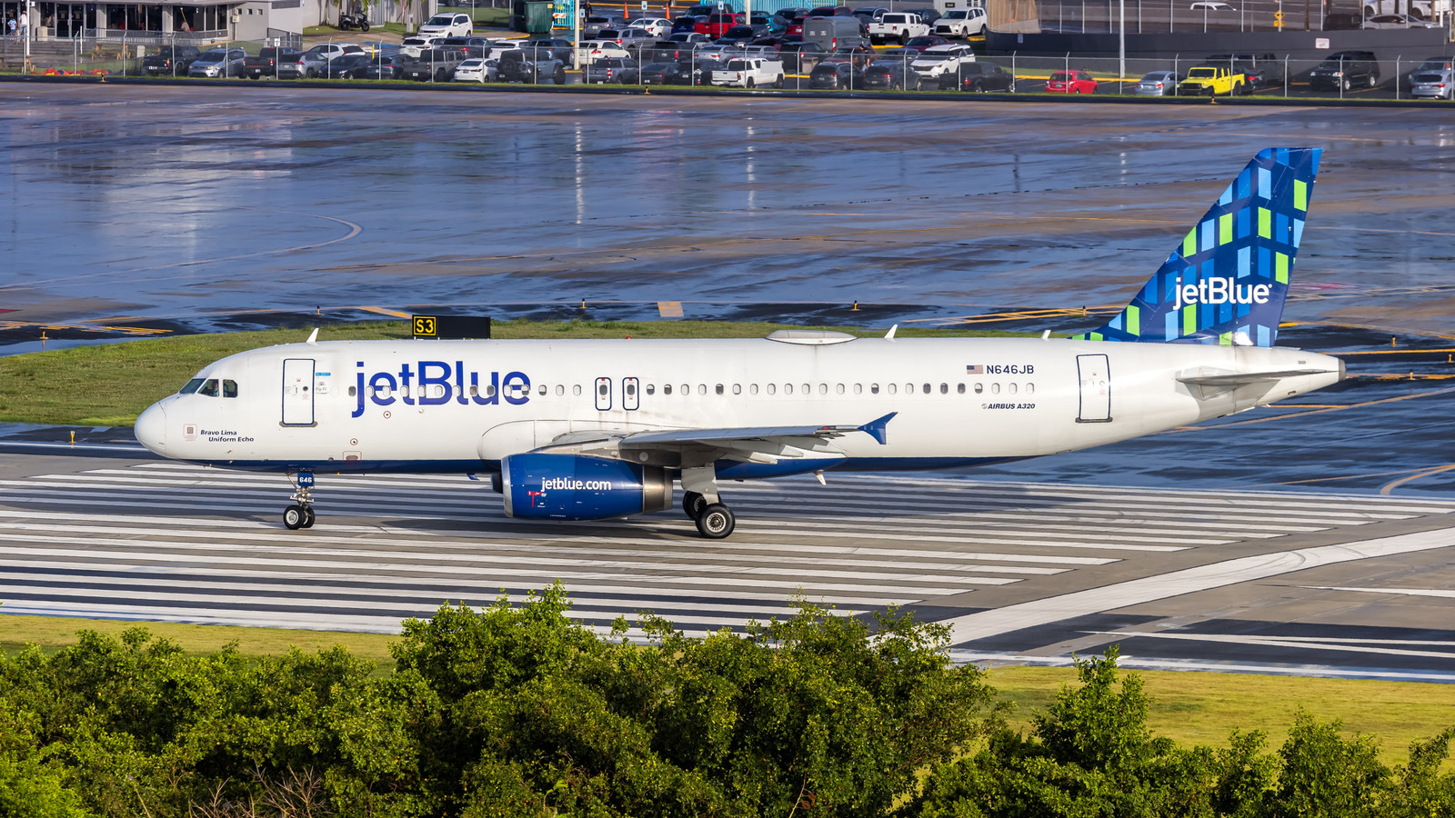 JetBlue Officially Adds First-Ever Child-Free Round-Trip To U.S. Snowbird Destination