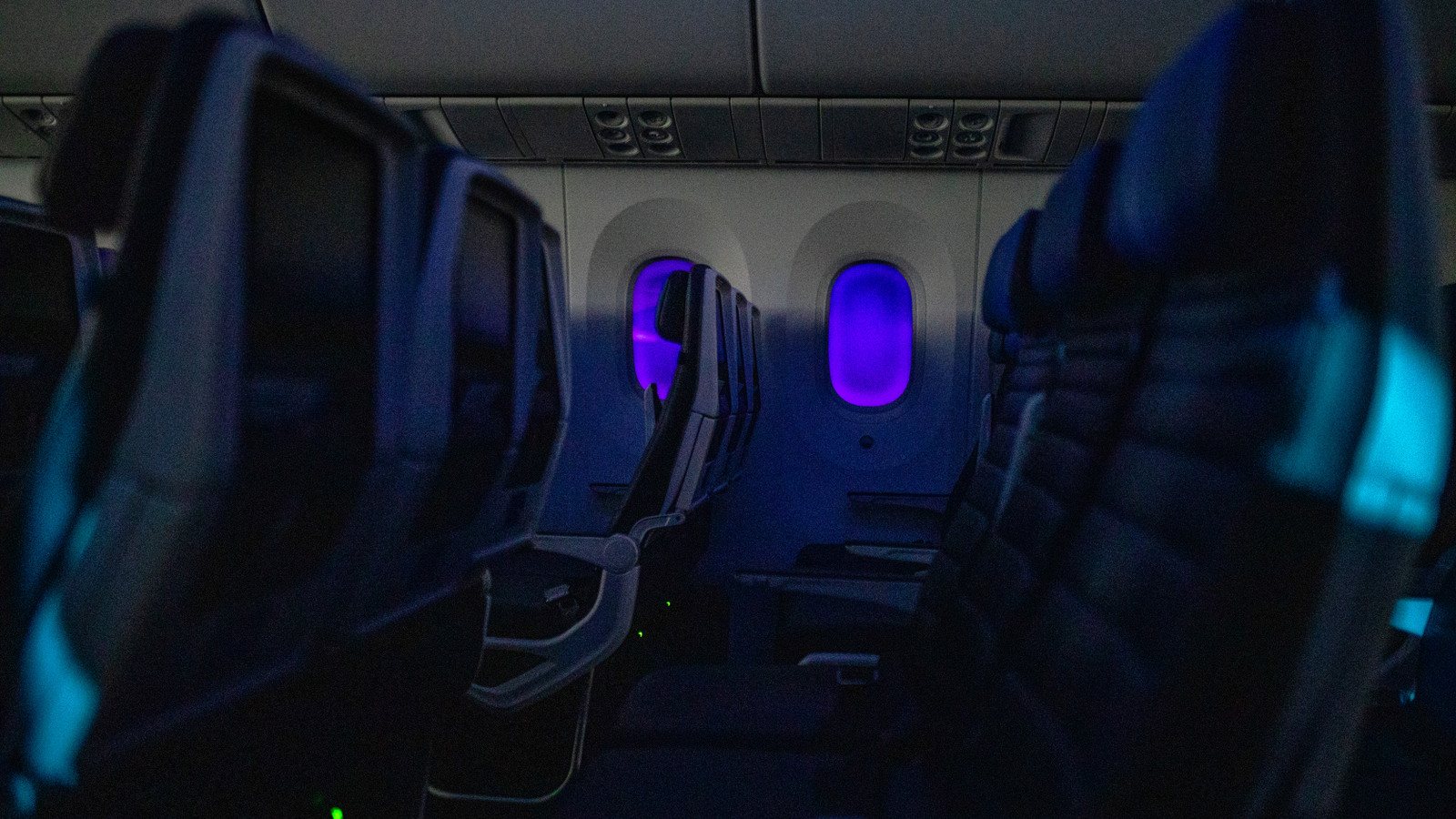 Delta Air Lines’ Push For Dark Cabins Sparks Debate Over Unwritten ...