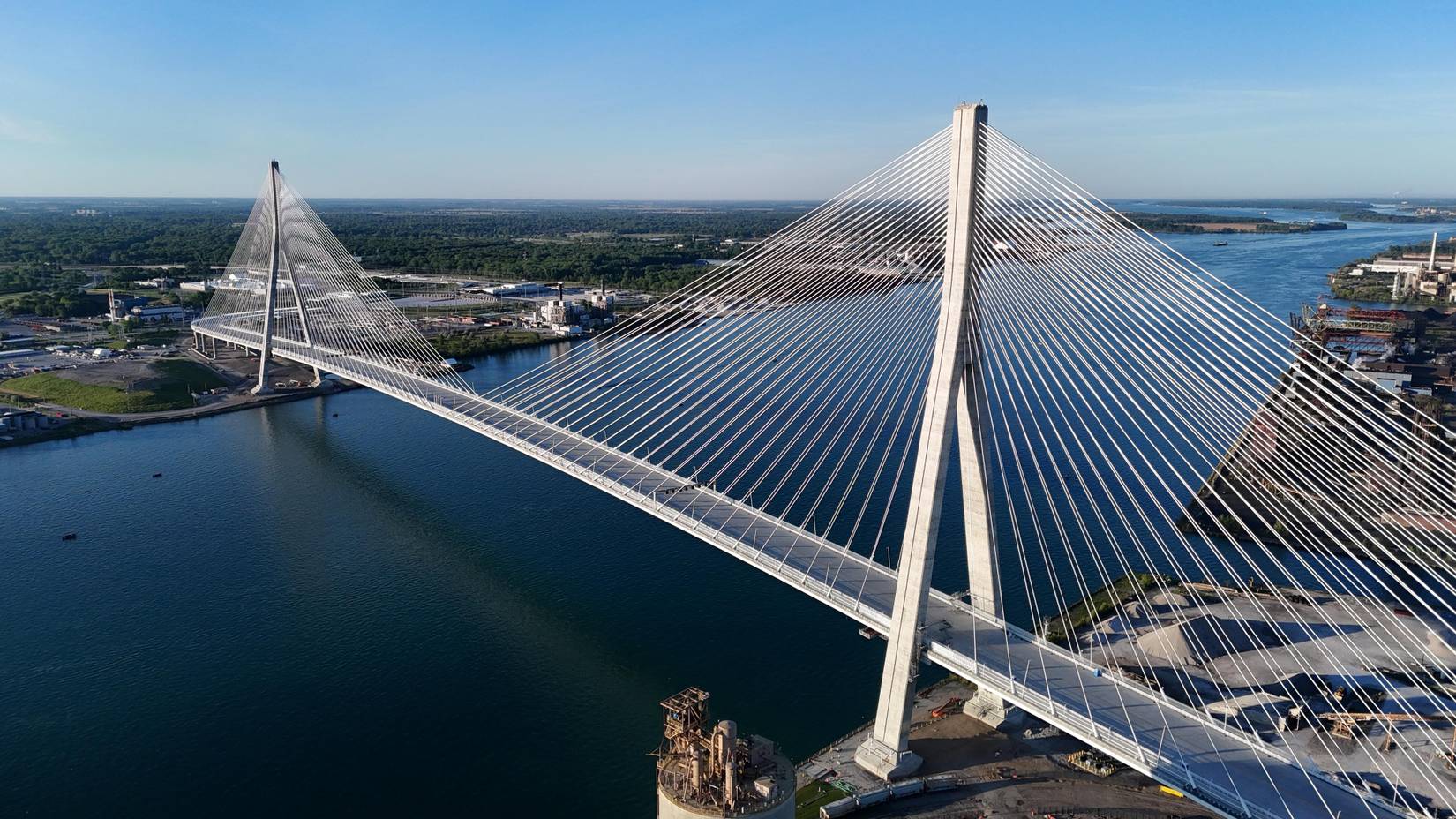 U.S. Side Of Gordie Howe Bridge Leaves Americans Stranded In Canada ...